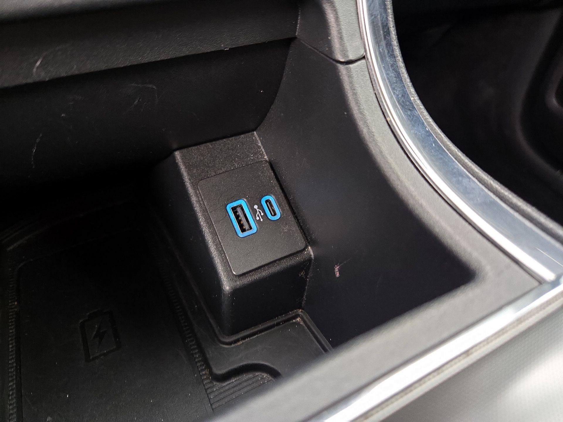 Thumbnail: 2024 Ford Edge - 18