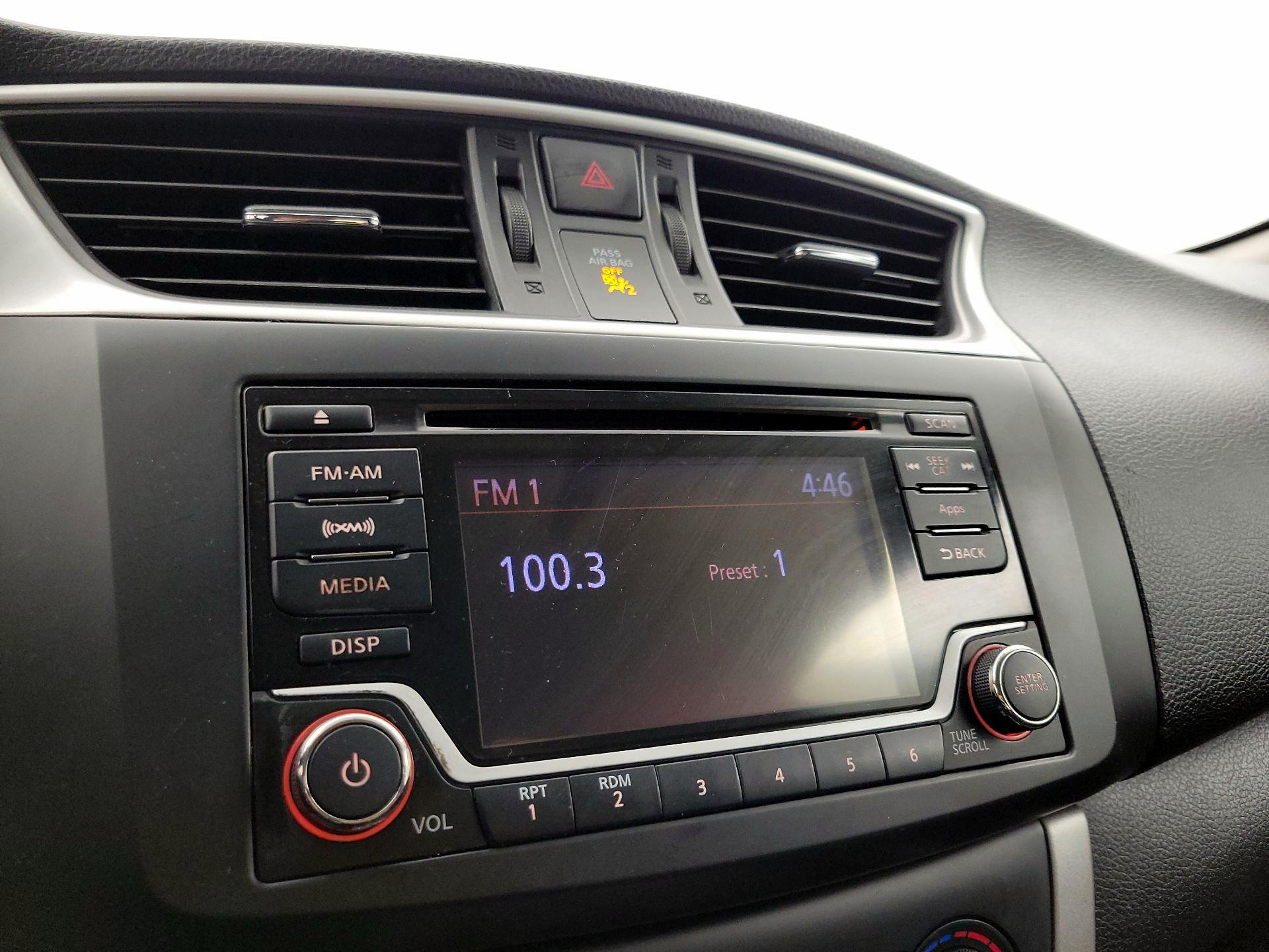 Thumbnail: 2015 Nissan Sentra - 15