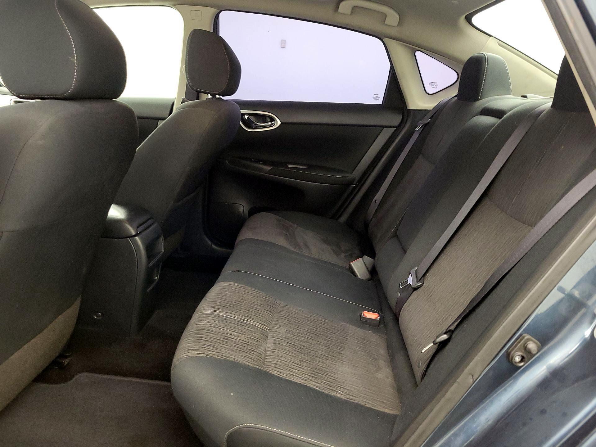 Thumbnail: 2015 Nissan Sentra - 20