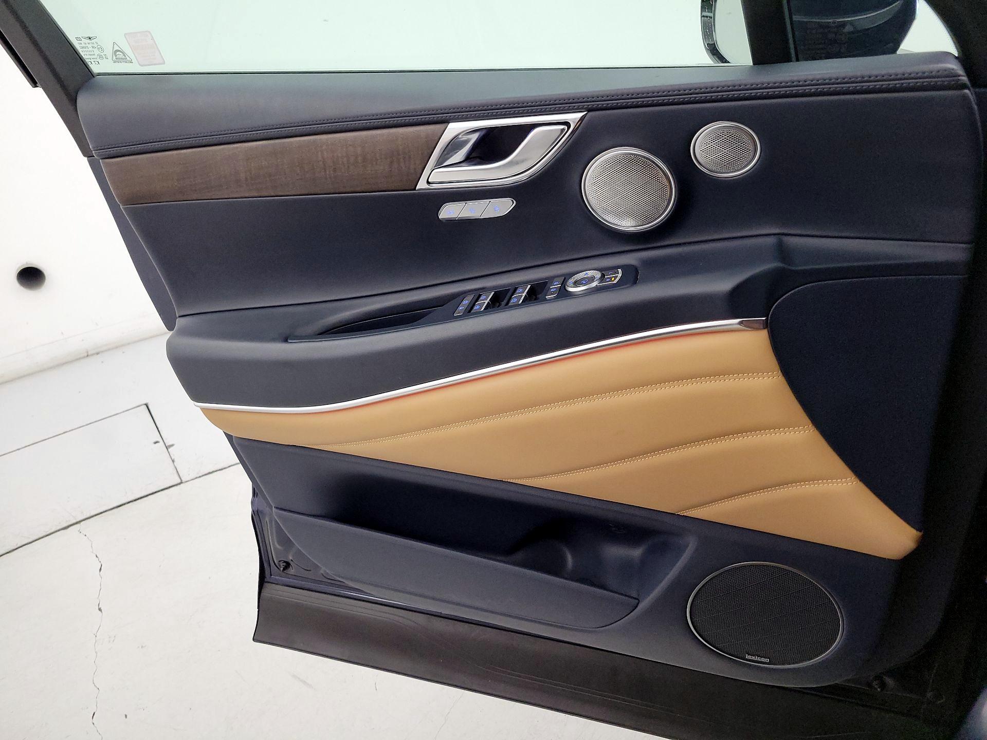 Thumbnail: 2023 Genesis GV80 - 12