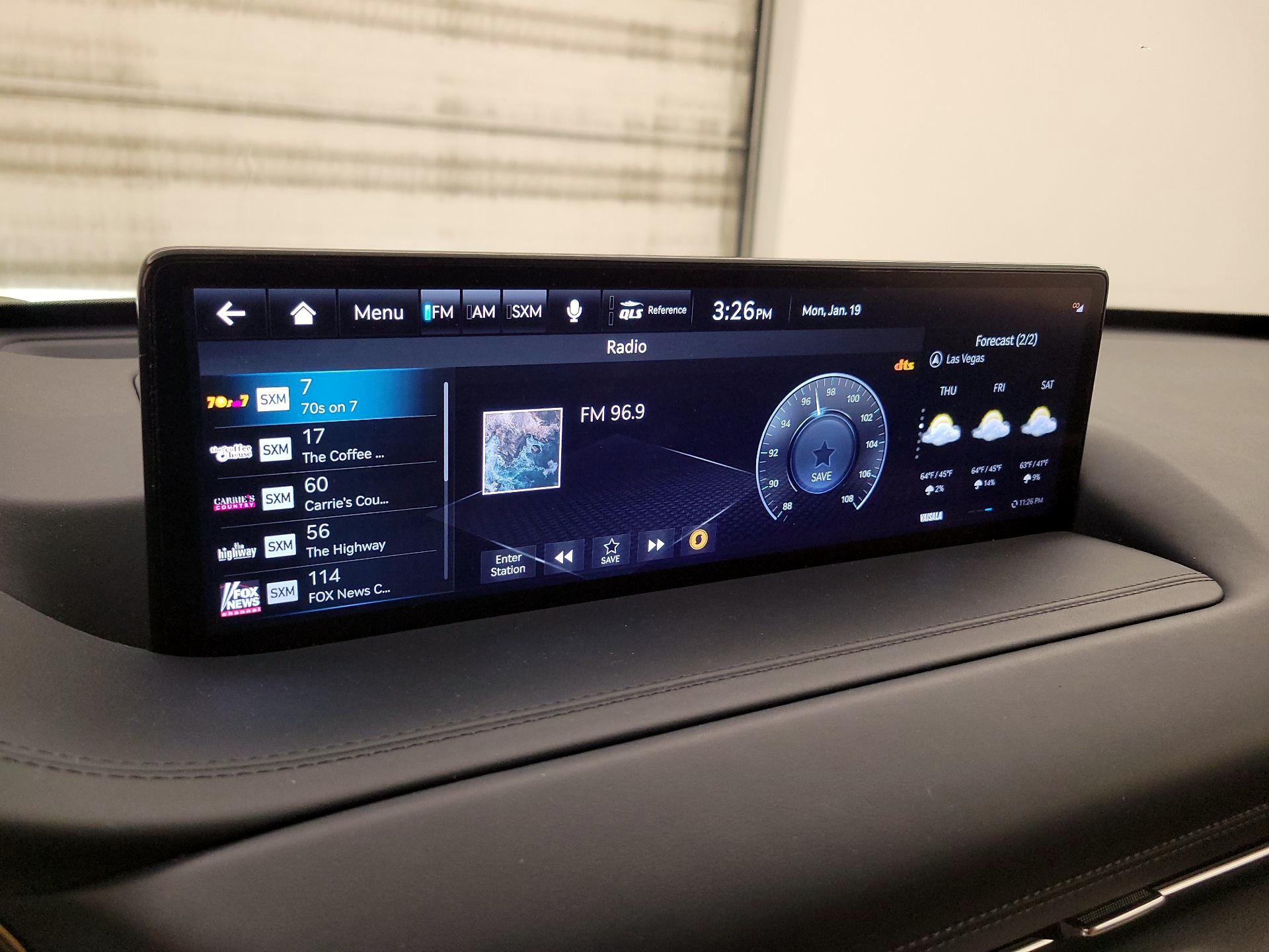 Thumbnail: 2023 Genesis GV80 - 16