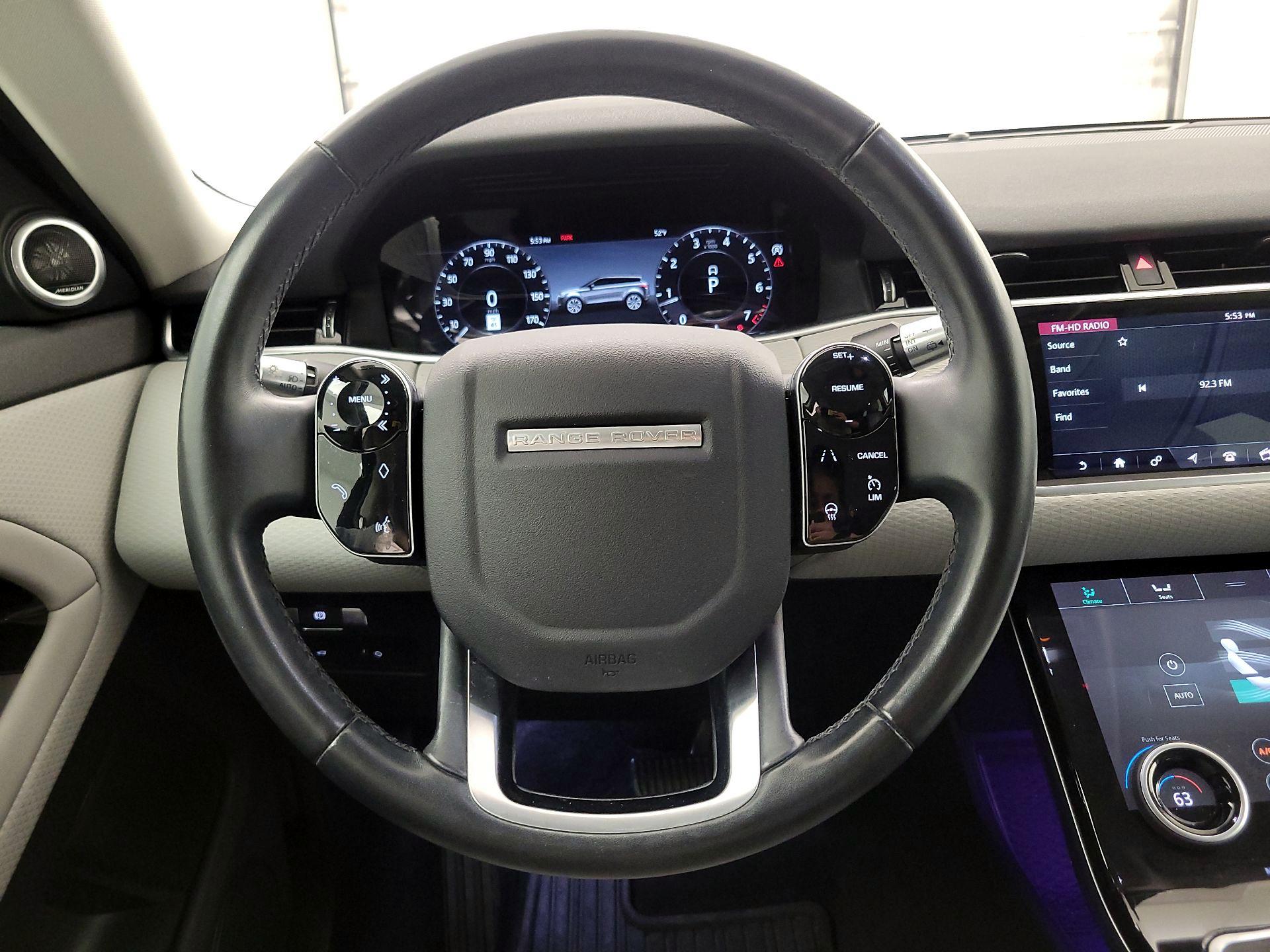 Thumbnail: 2020 Land Rover Range Rover Evoque - 10