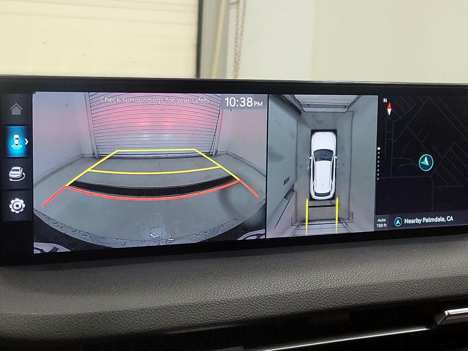 Thumbnail: 2023 Genesis GV70 - 15