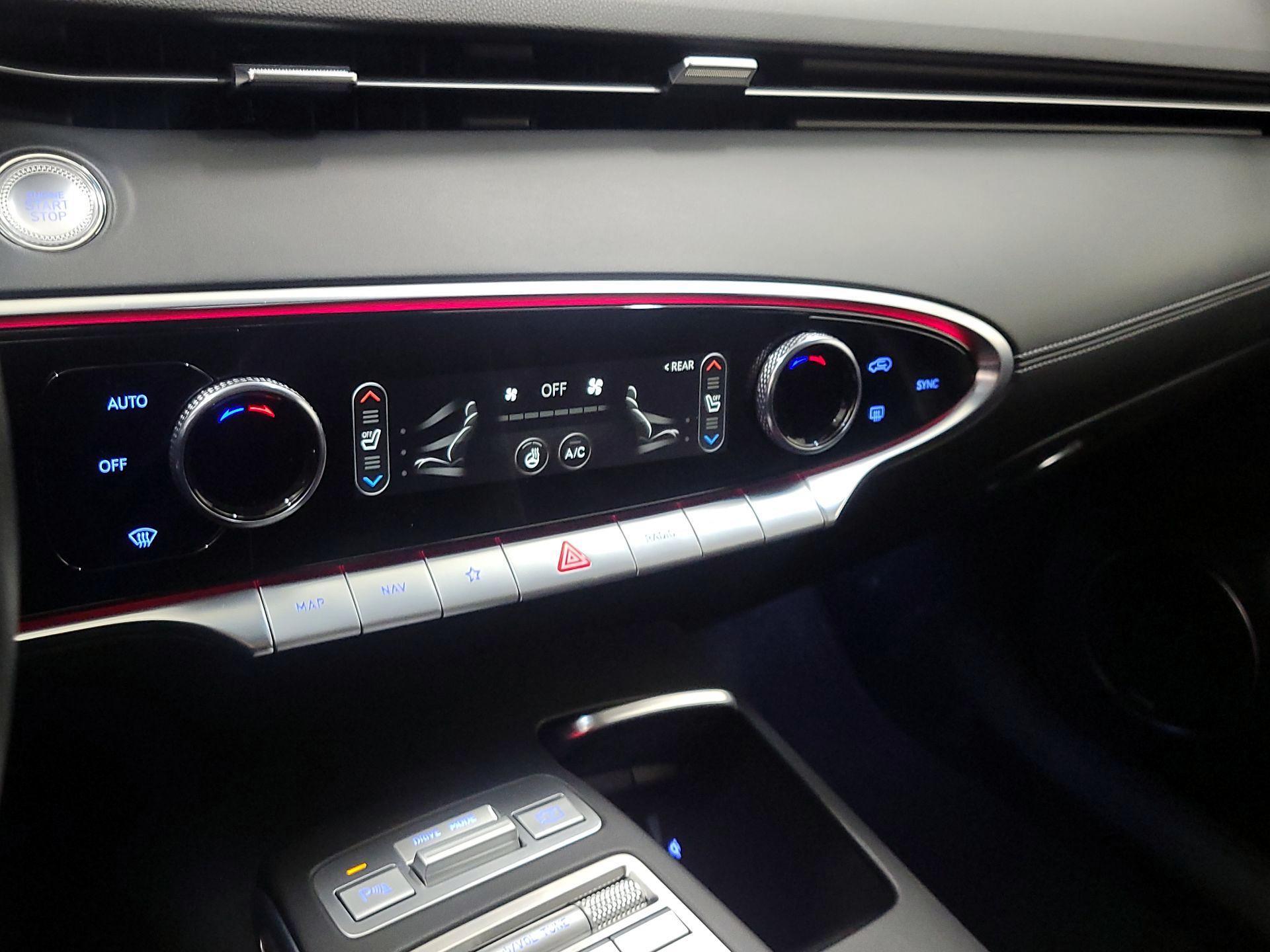 Thumbnail: 2023 Genesis GV70 - 17