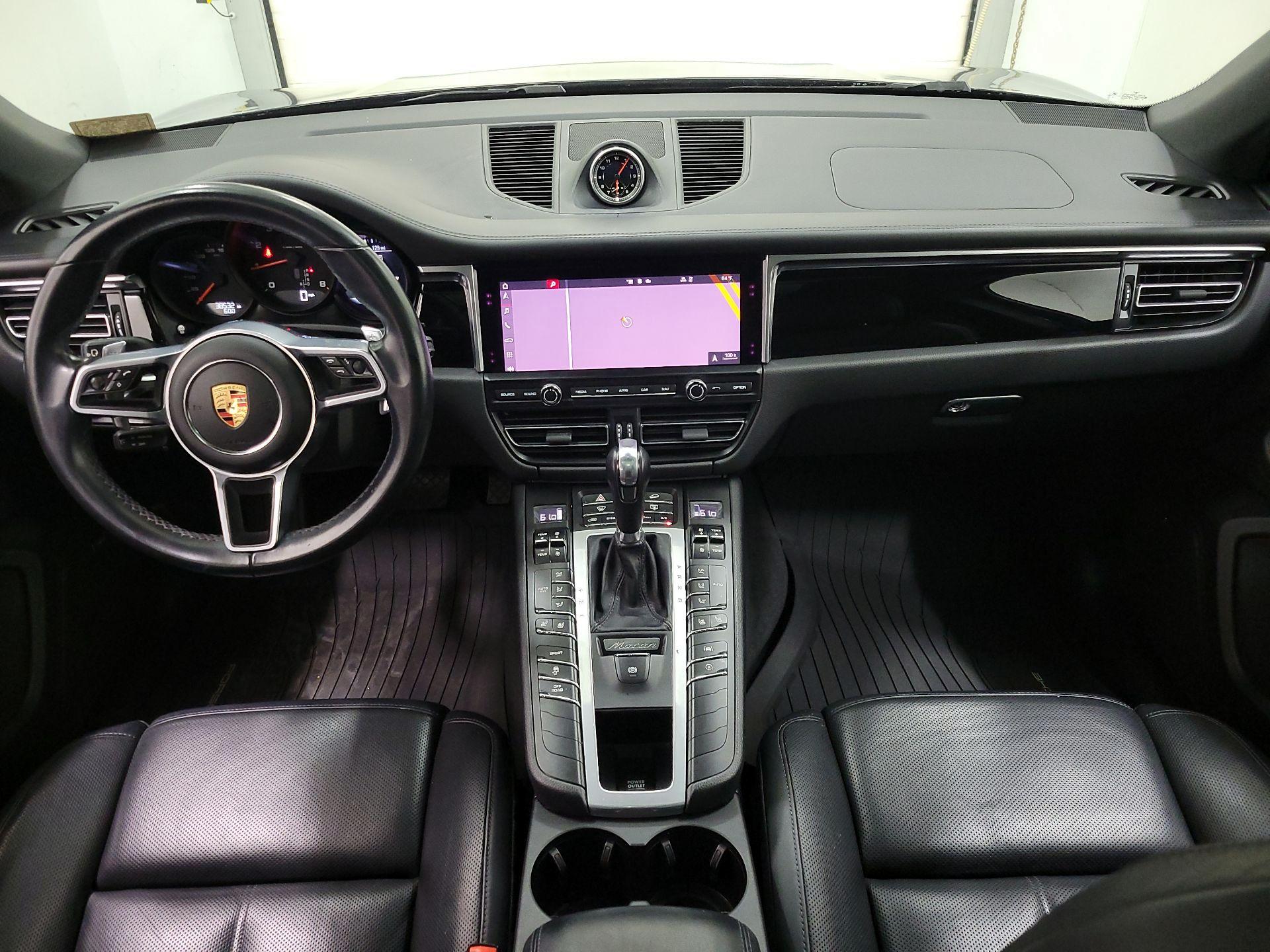 Thumbnail: 2020 Porsche Macan - 9