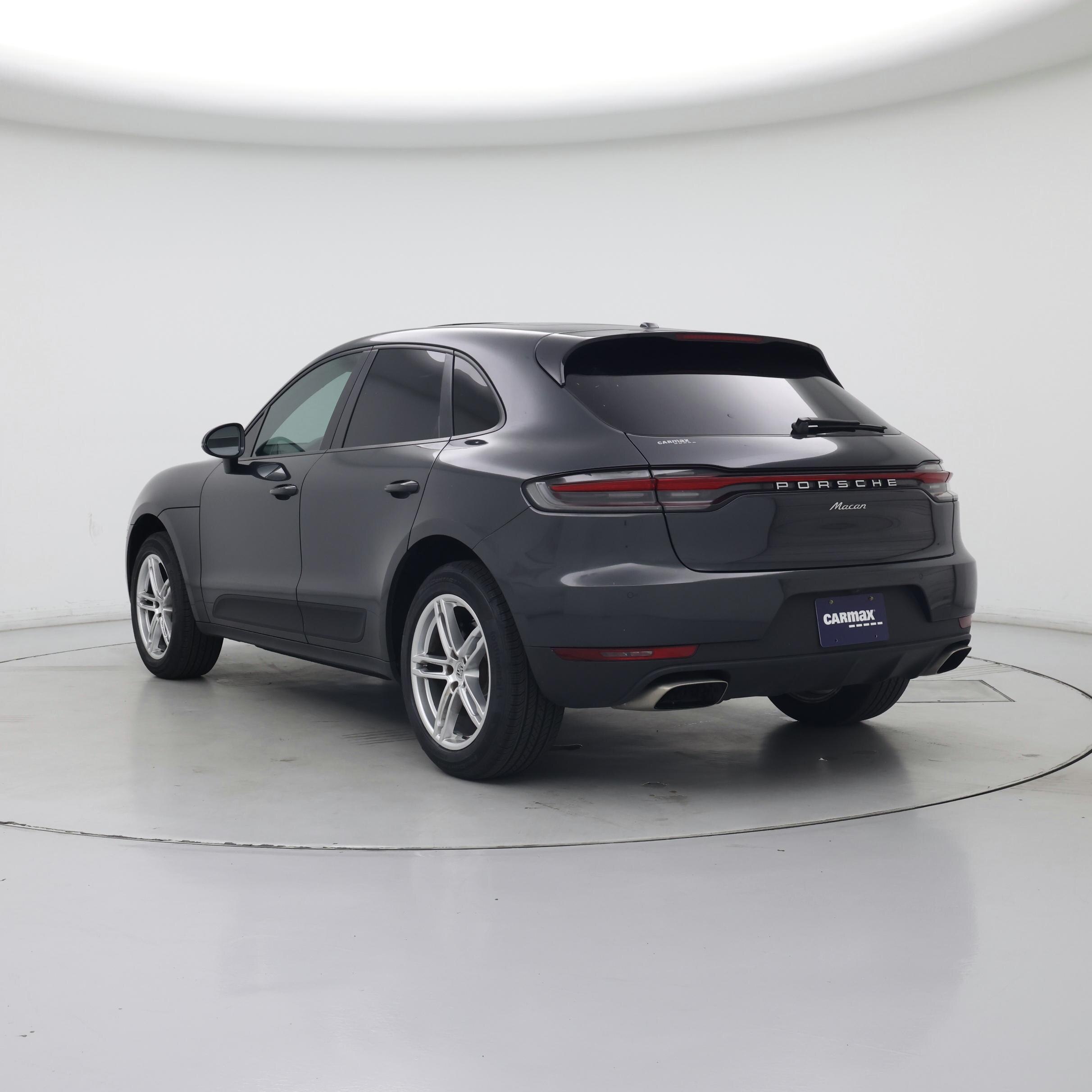 Thumbnail: 2020 Porsche Macan - 2
