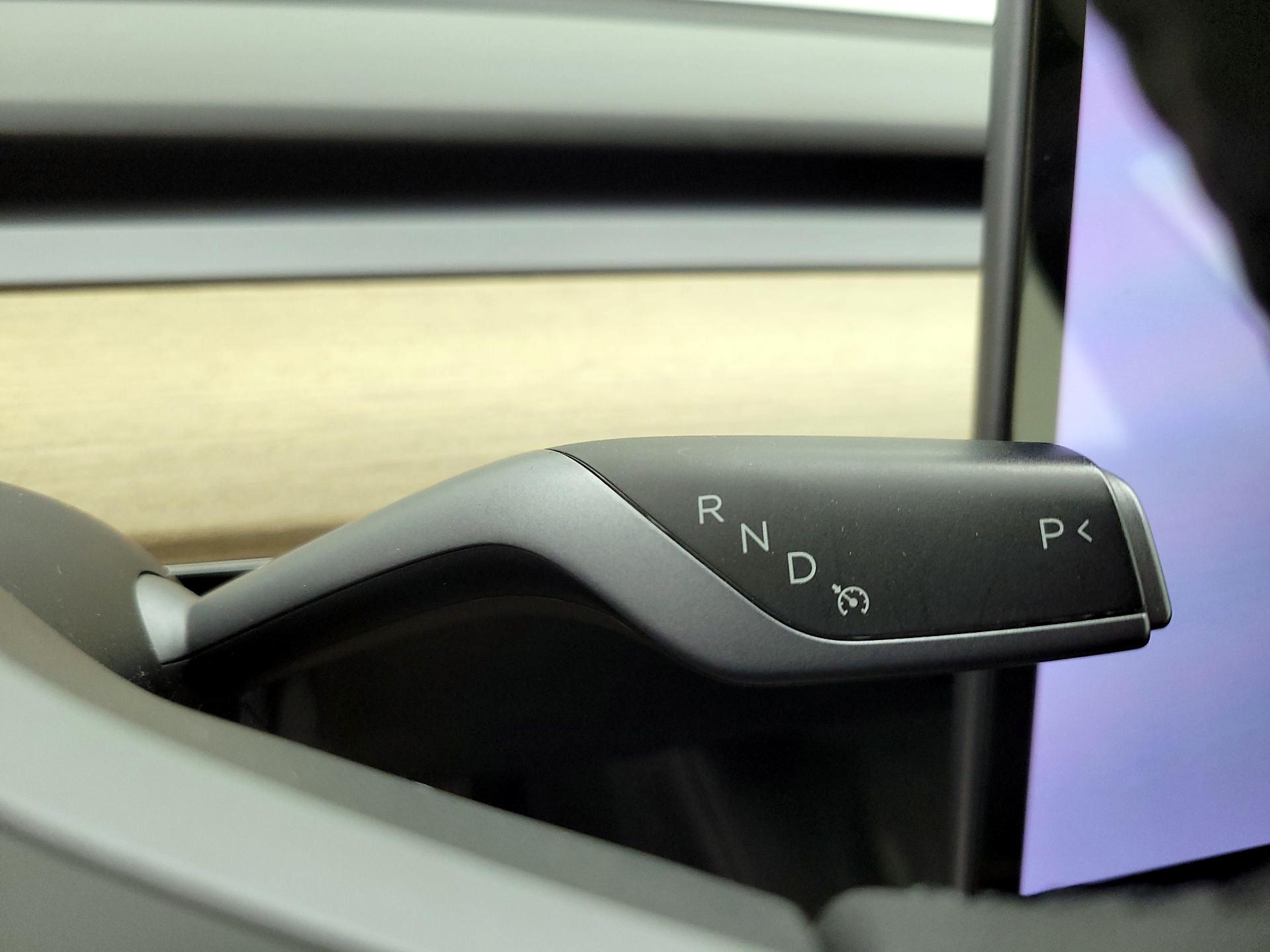 Thumbnail: 2022 Tesla Model 3 - 17