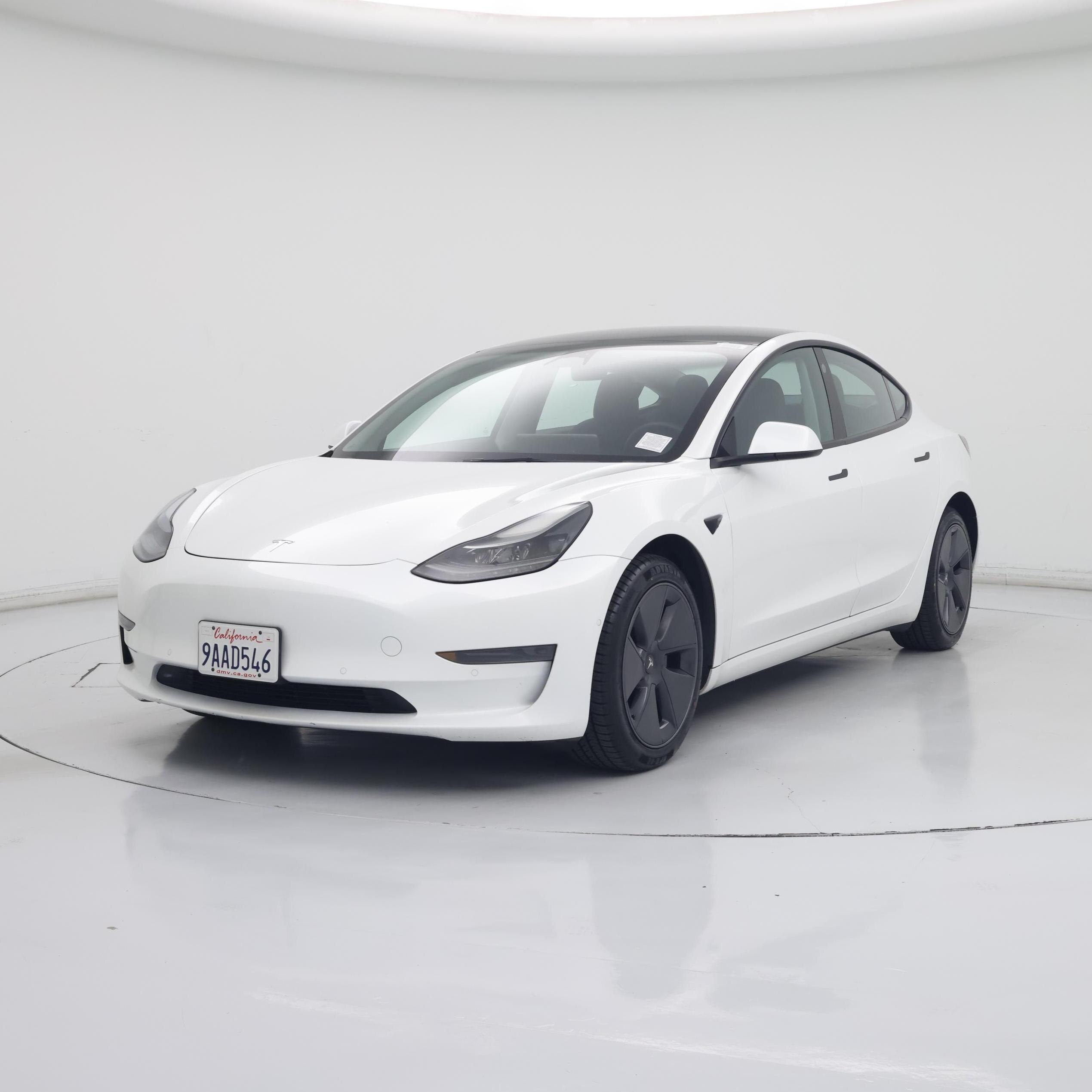 Thumbnail: 2022 Tesla Model 3 - 4