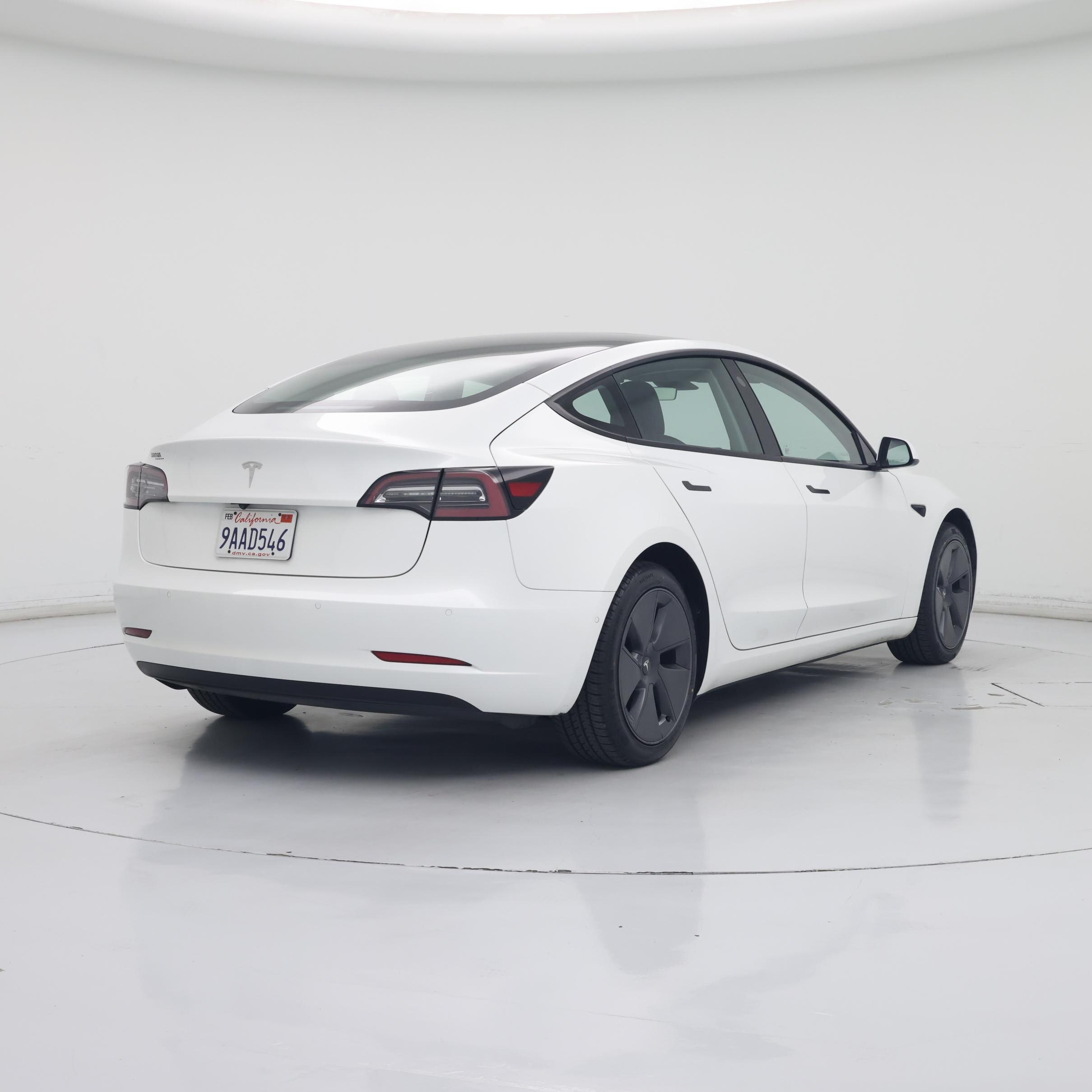 Thumbnail: 2022 Tesla Model 3 - 8