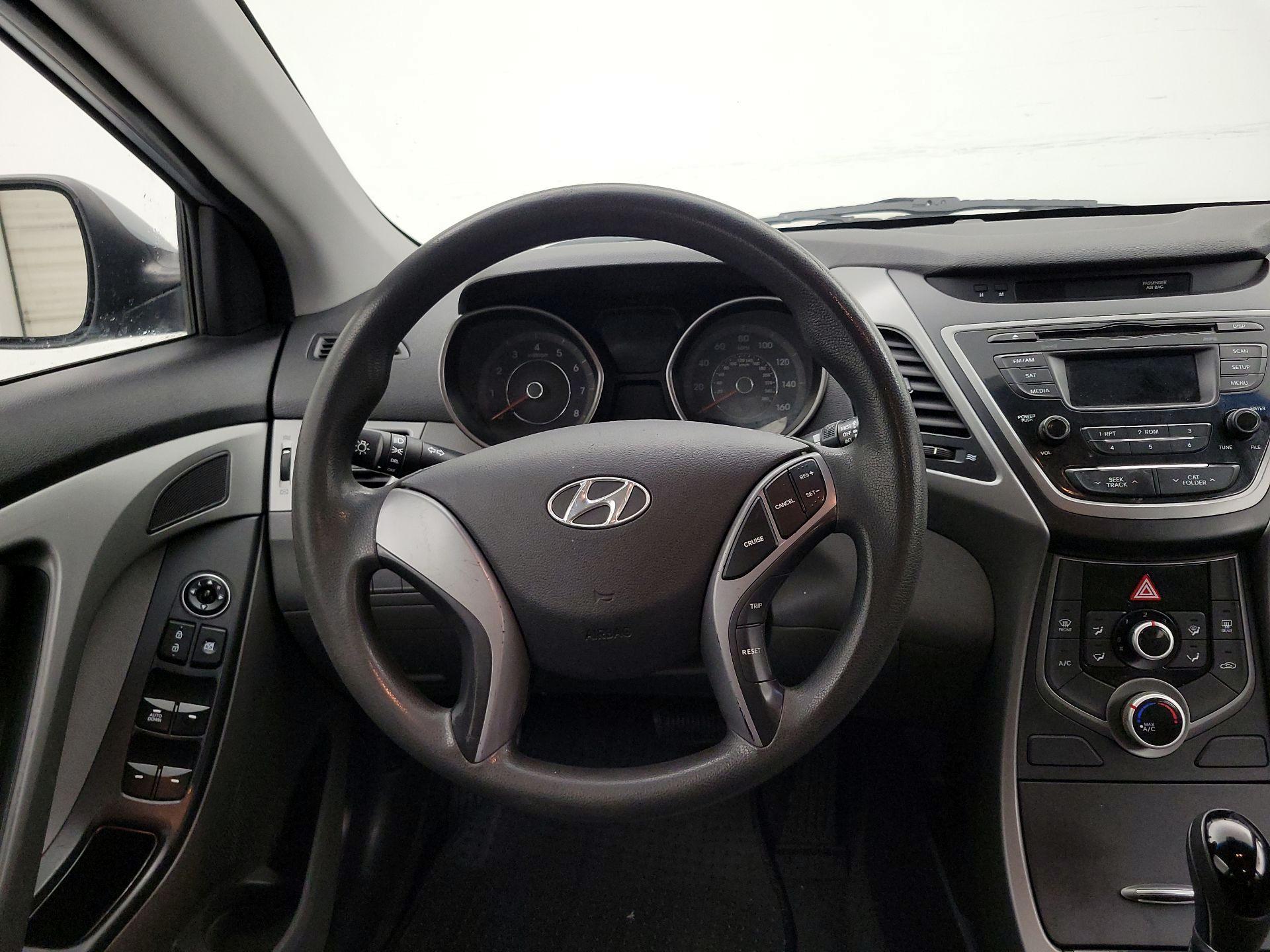 Thumbnail: 2016 Hyundai Elantra - 10