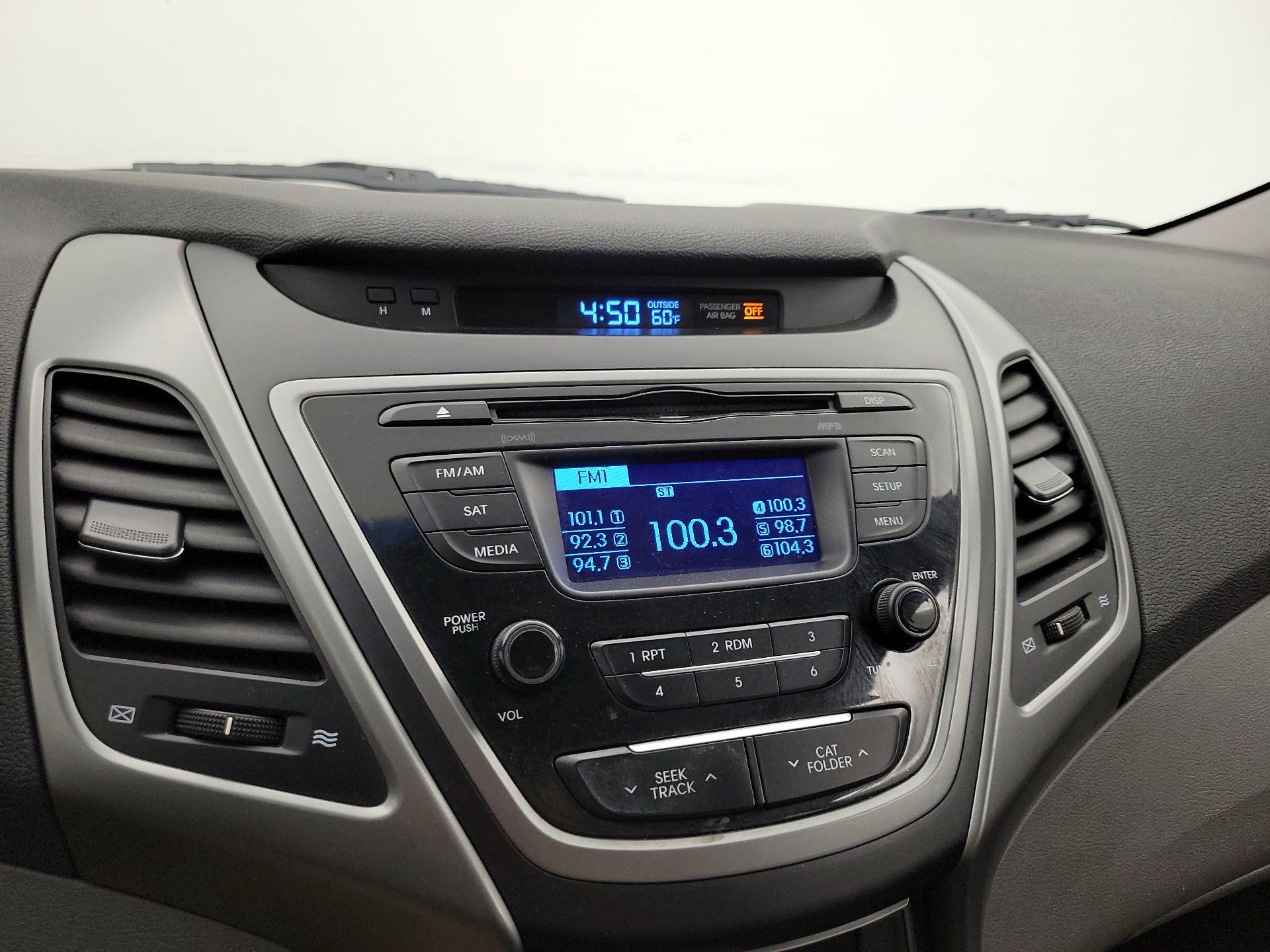 Thumbnail: 2016 Hyundai Elantra - 14