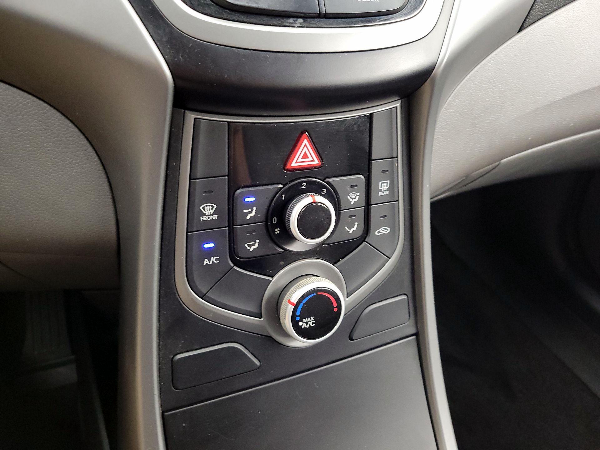 Thumbnail: 2016 Hyundai Elantra - 15