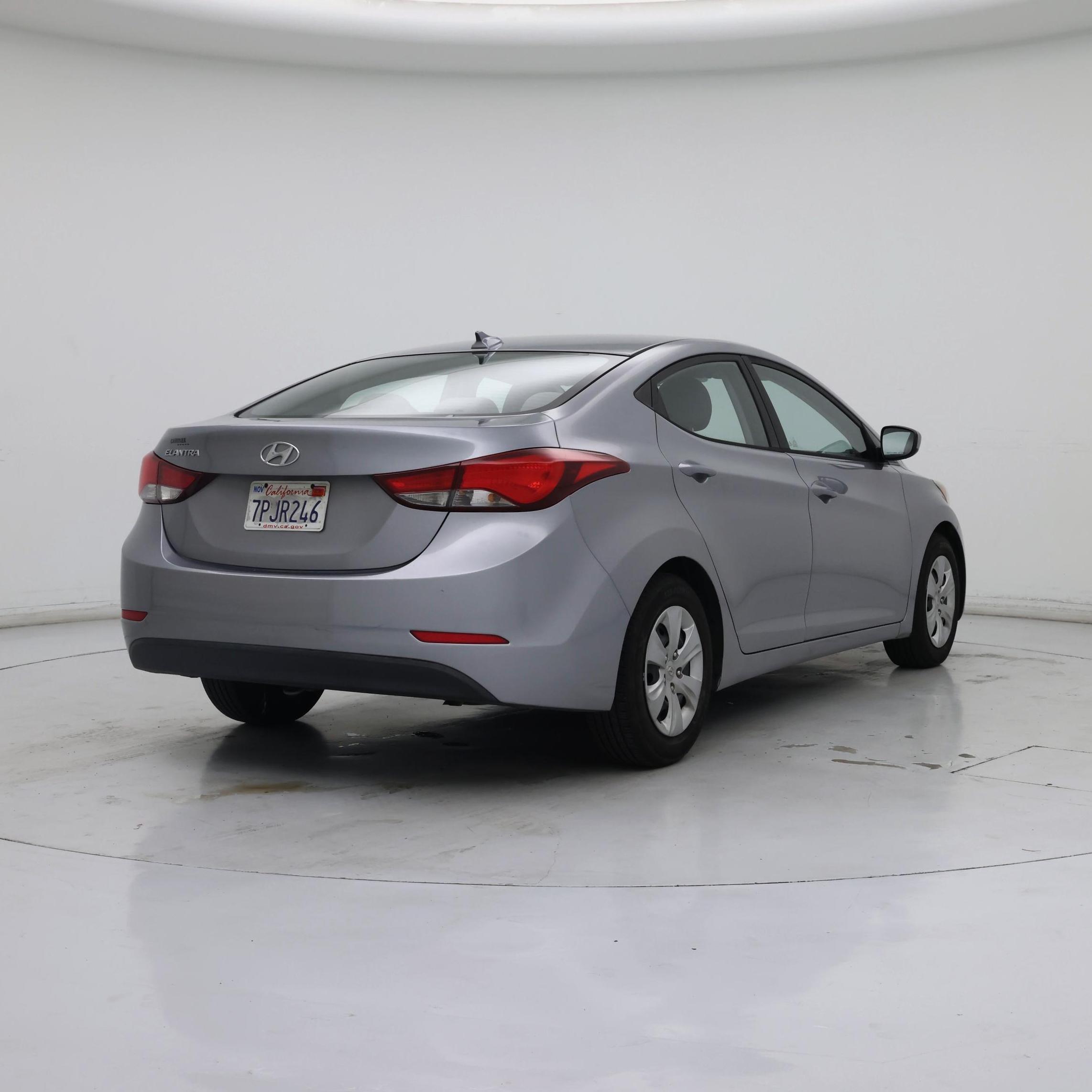Thumbnail: 2016 Hyundai Elantra - 8