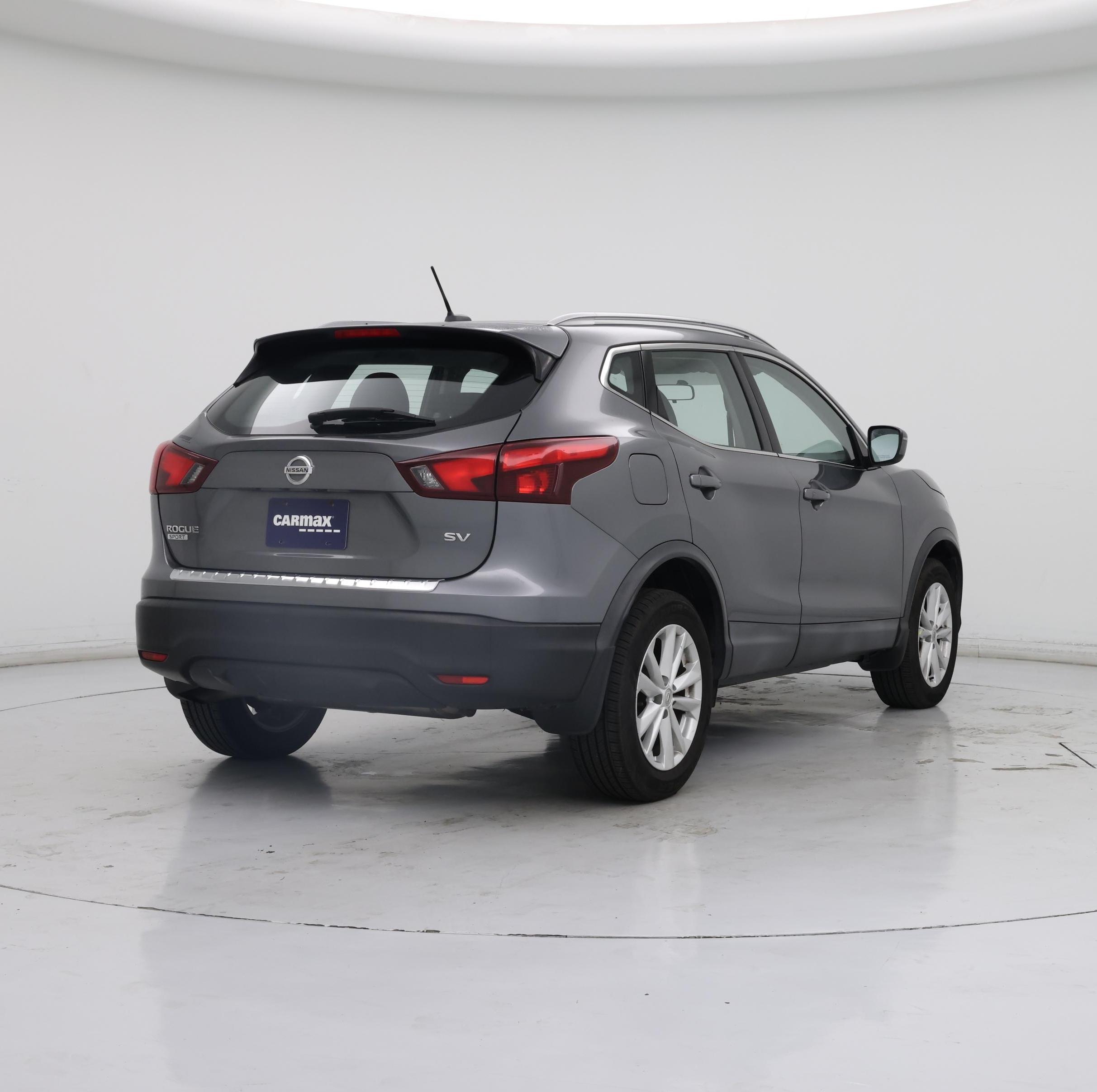 Thumbnail: 2018 Nissan Rogue Sport - 8