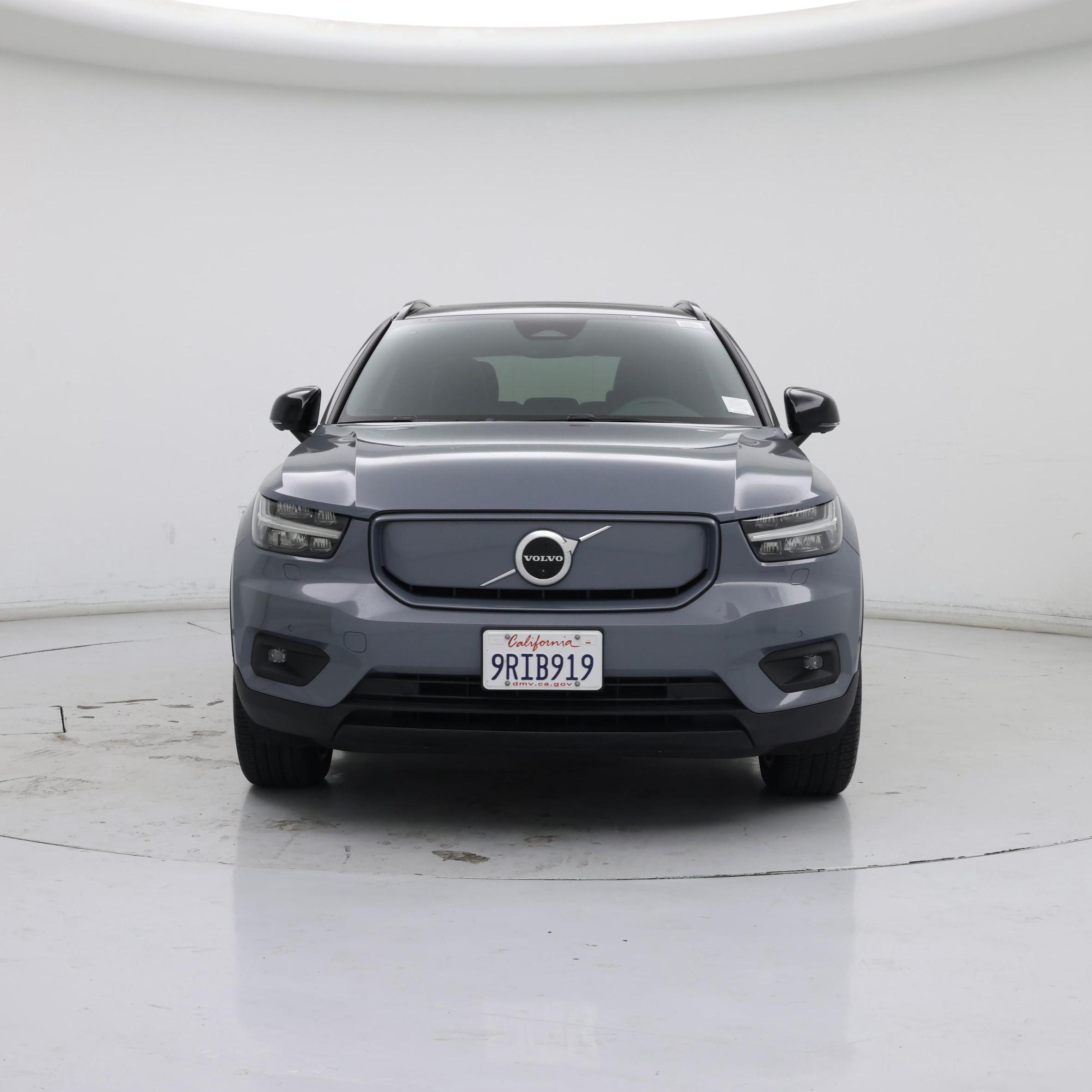 Thumbnail: 2022 Volvo XC40 - 5
