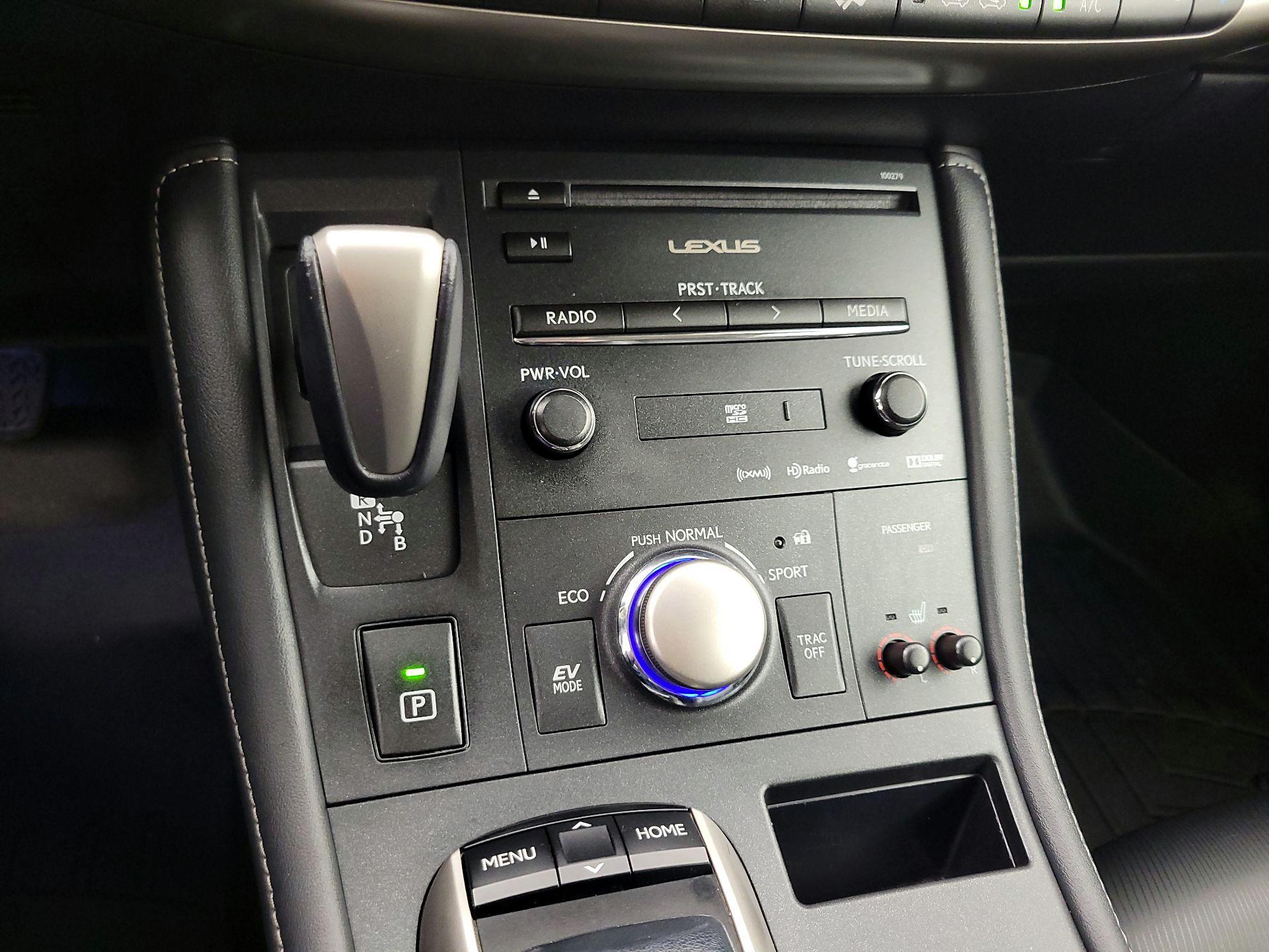 Thumbnail: 2014 Lexus CT - 18