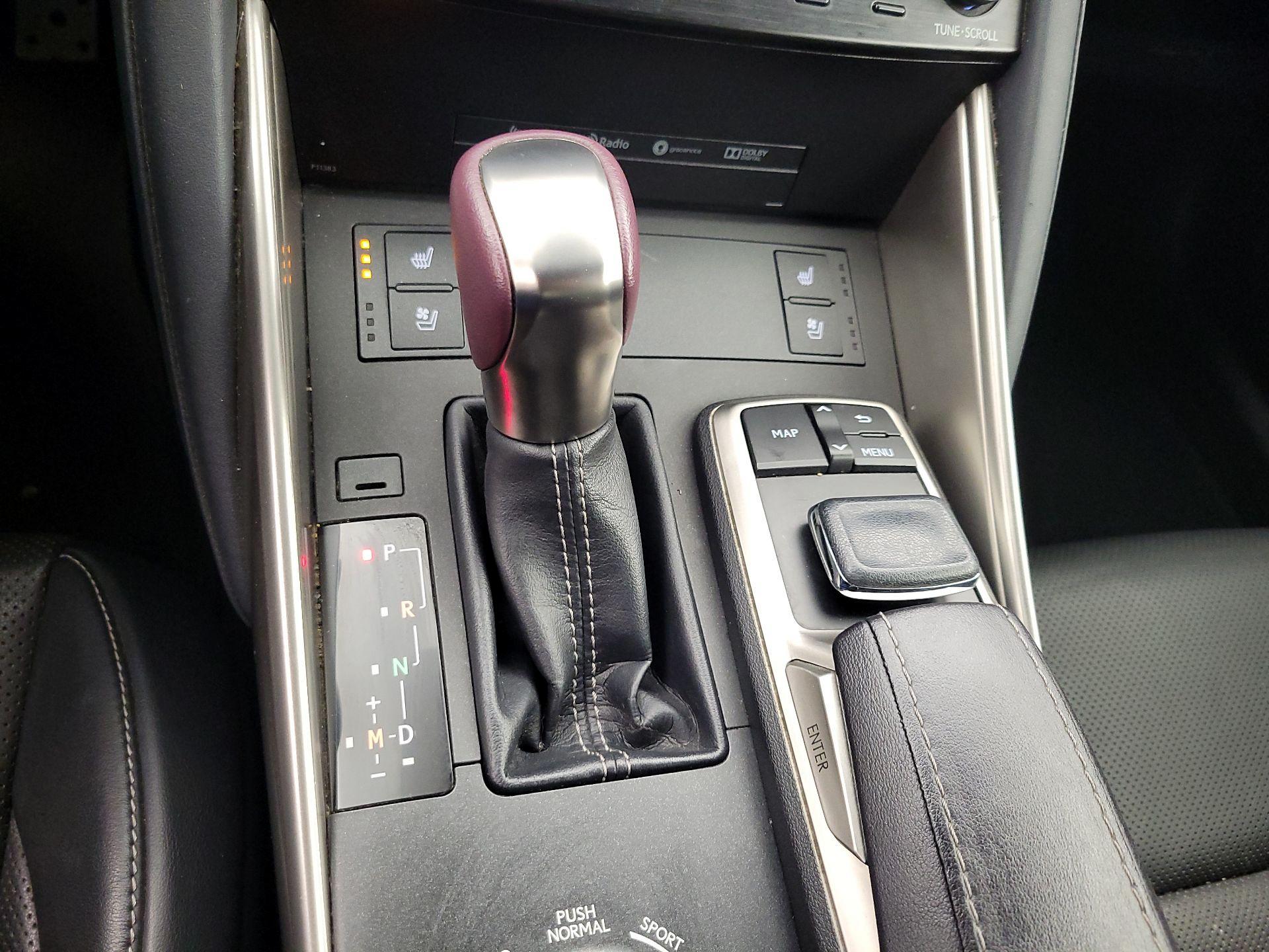 Thumbnail: 2017 Lexus IS - 18