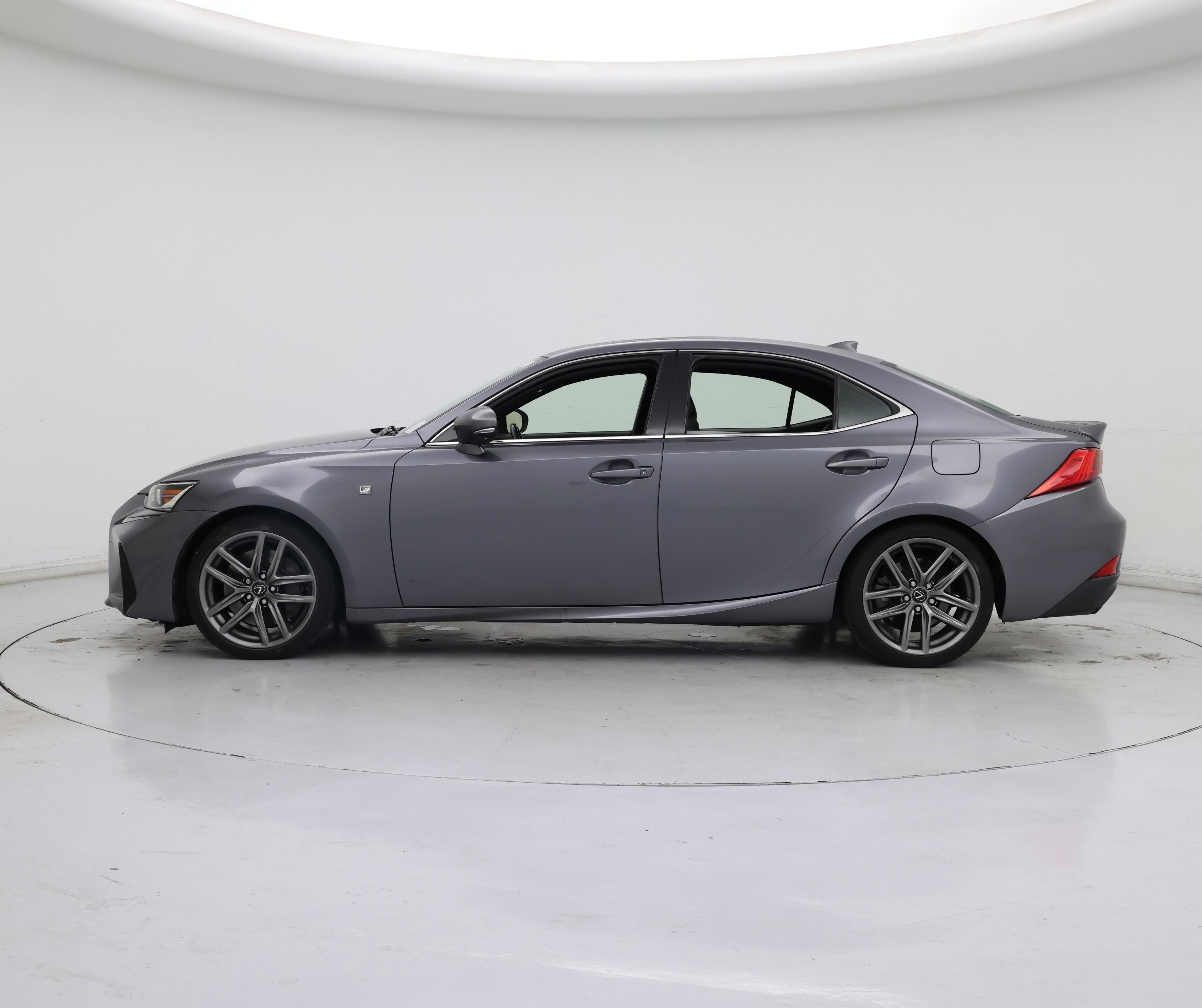 Thumbnail: 2017 Lexus IS - 3