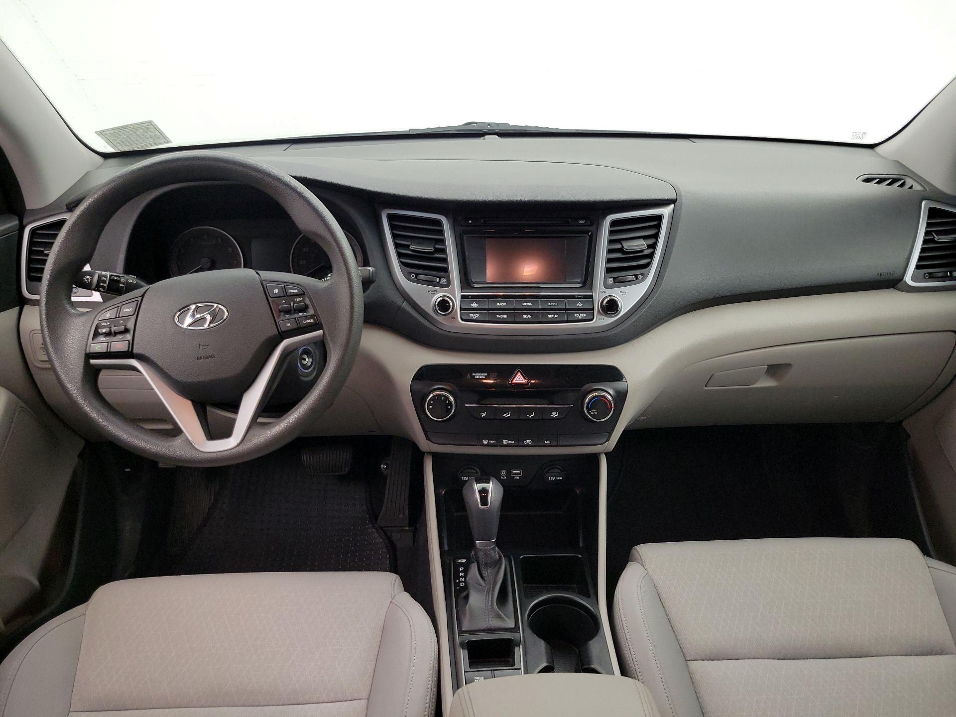 Thumbnail: 2017 Hyundai Tucson - 9