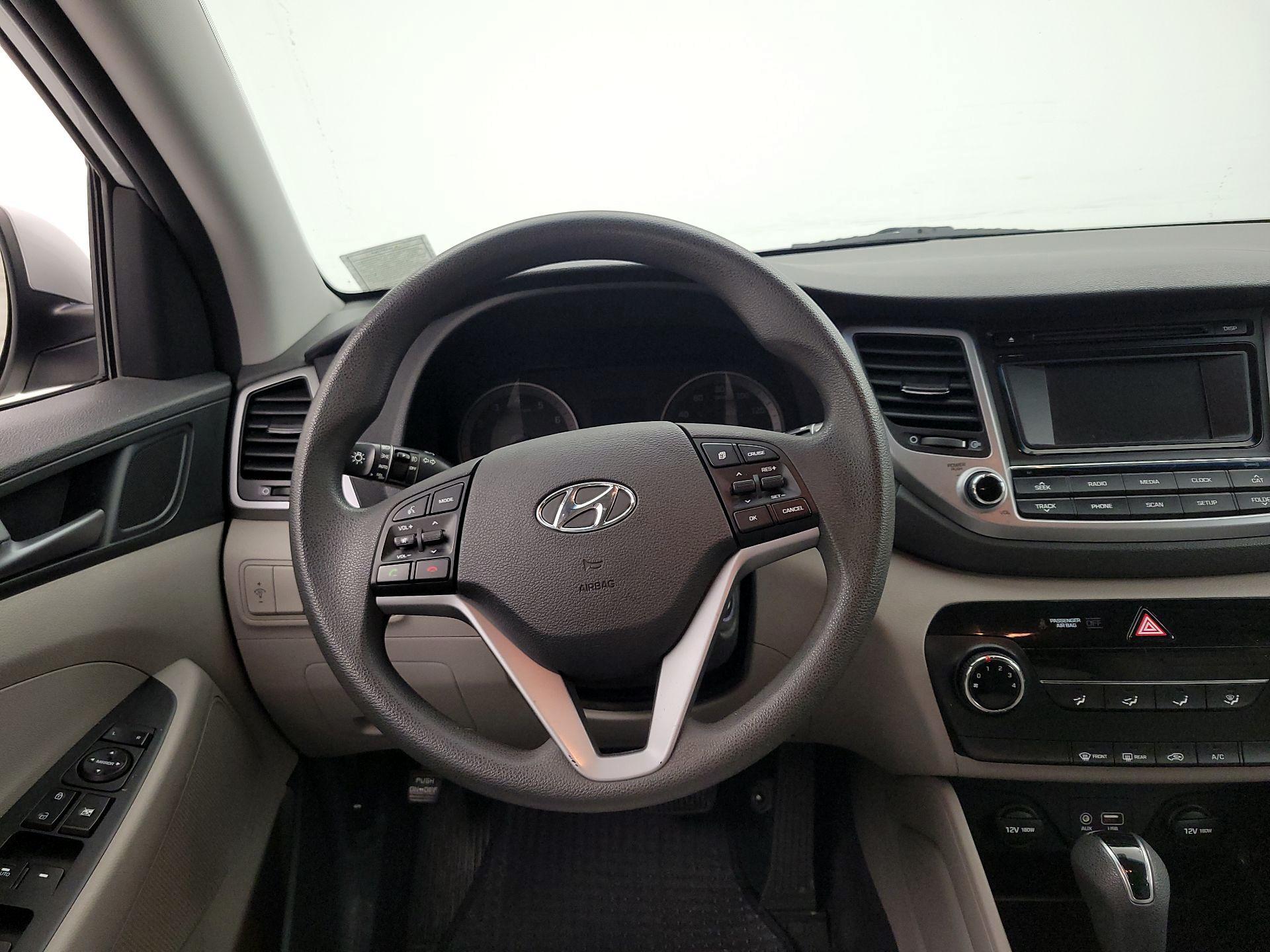 Thumbnail: 2017 Hyundai Tucson - 10