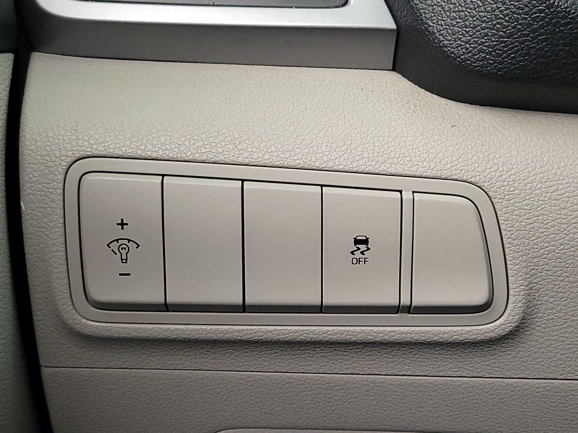 Thumbnail: 2017 Hyundai Tucson - 13