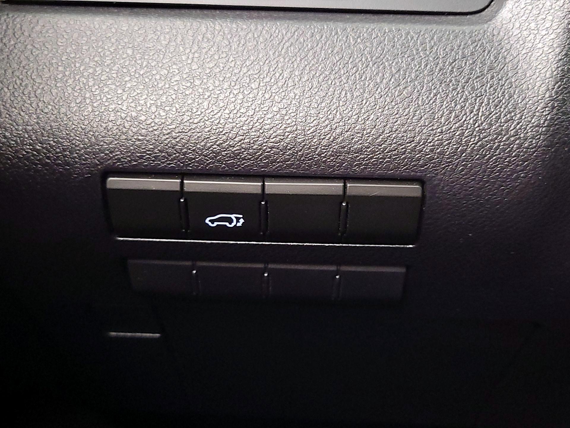 Thumbnail: 2016 Lexus RX - 13