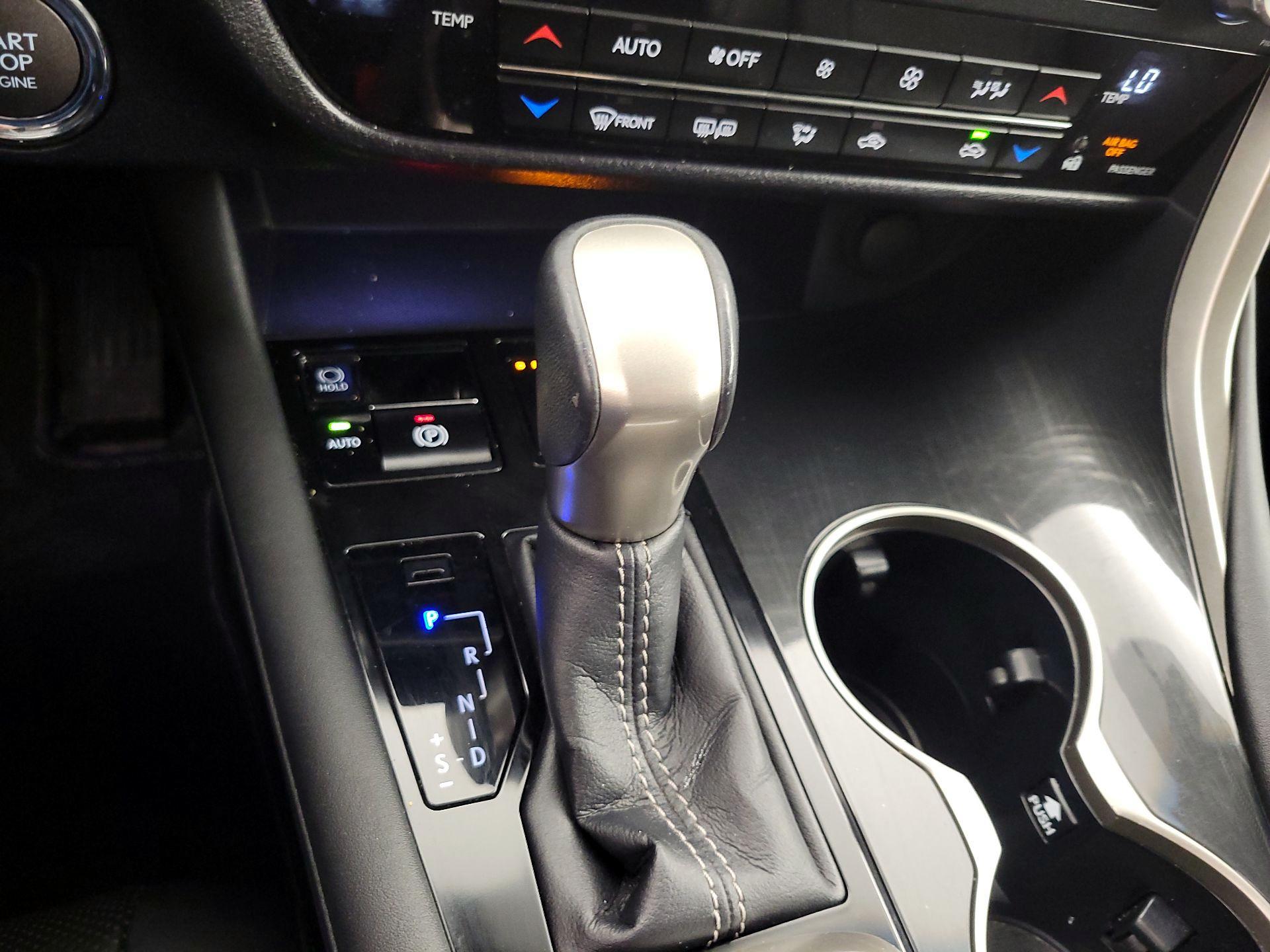 Thumbnail: 2016 Lexus RX - 17