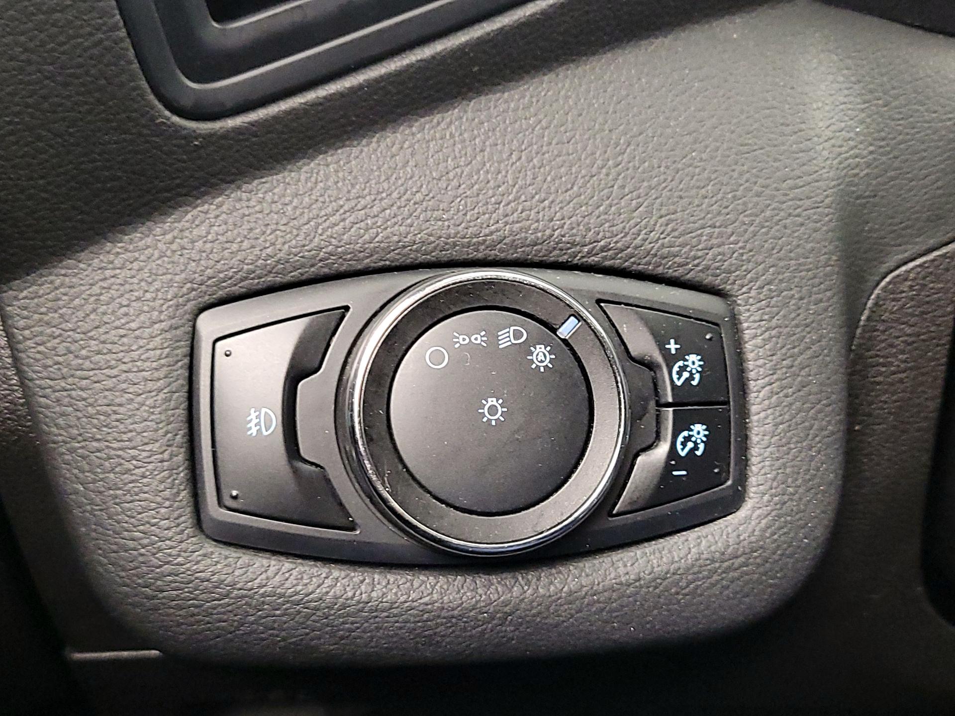 Thumbnail: 2014 Ford Escape - 13