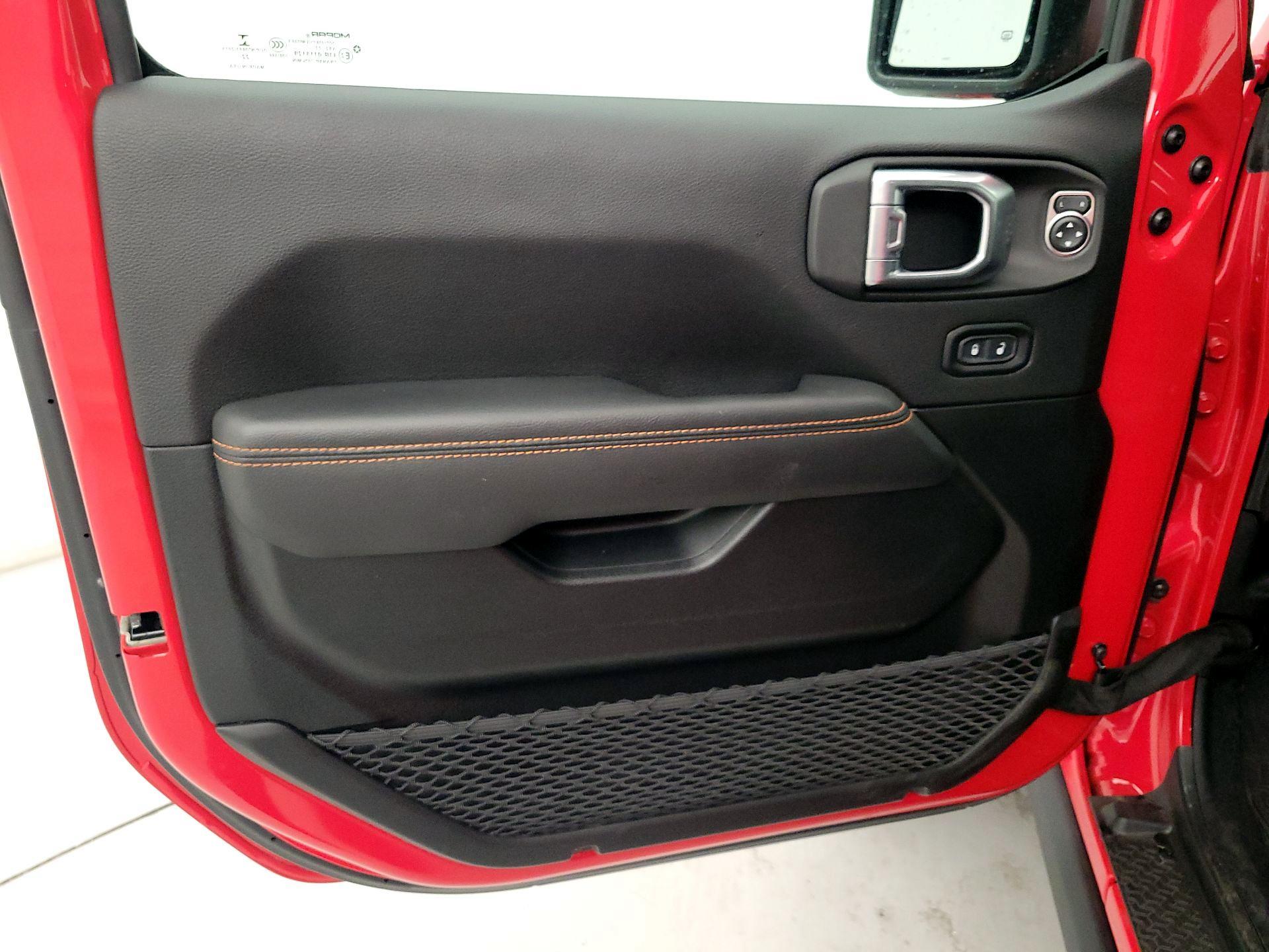 Thumbnail: 2023 Jeep Gladiator - 12