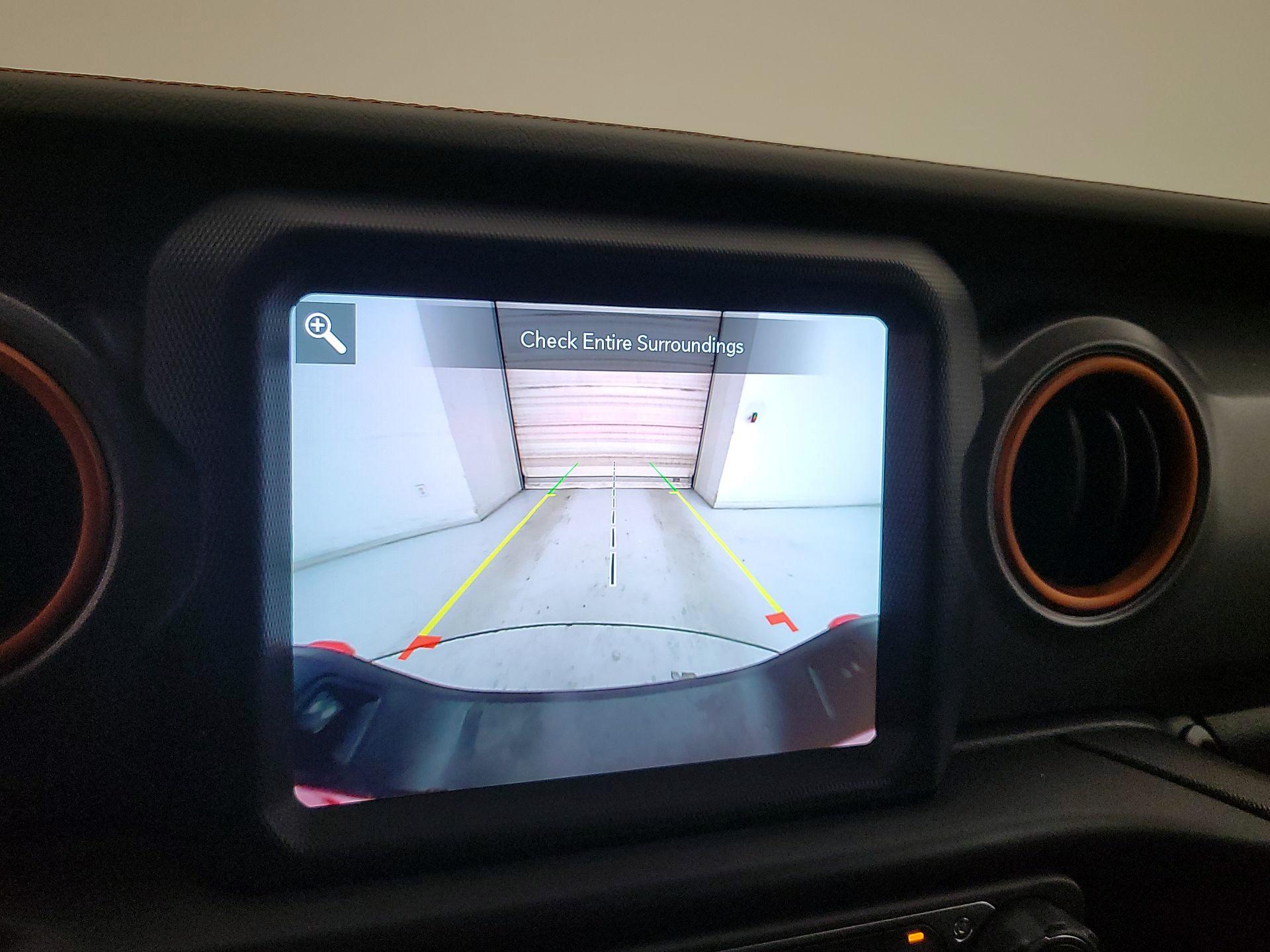 Thumbnail: 2023 Jeep Gladiator - 15