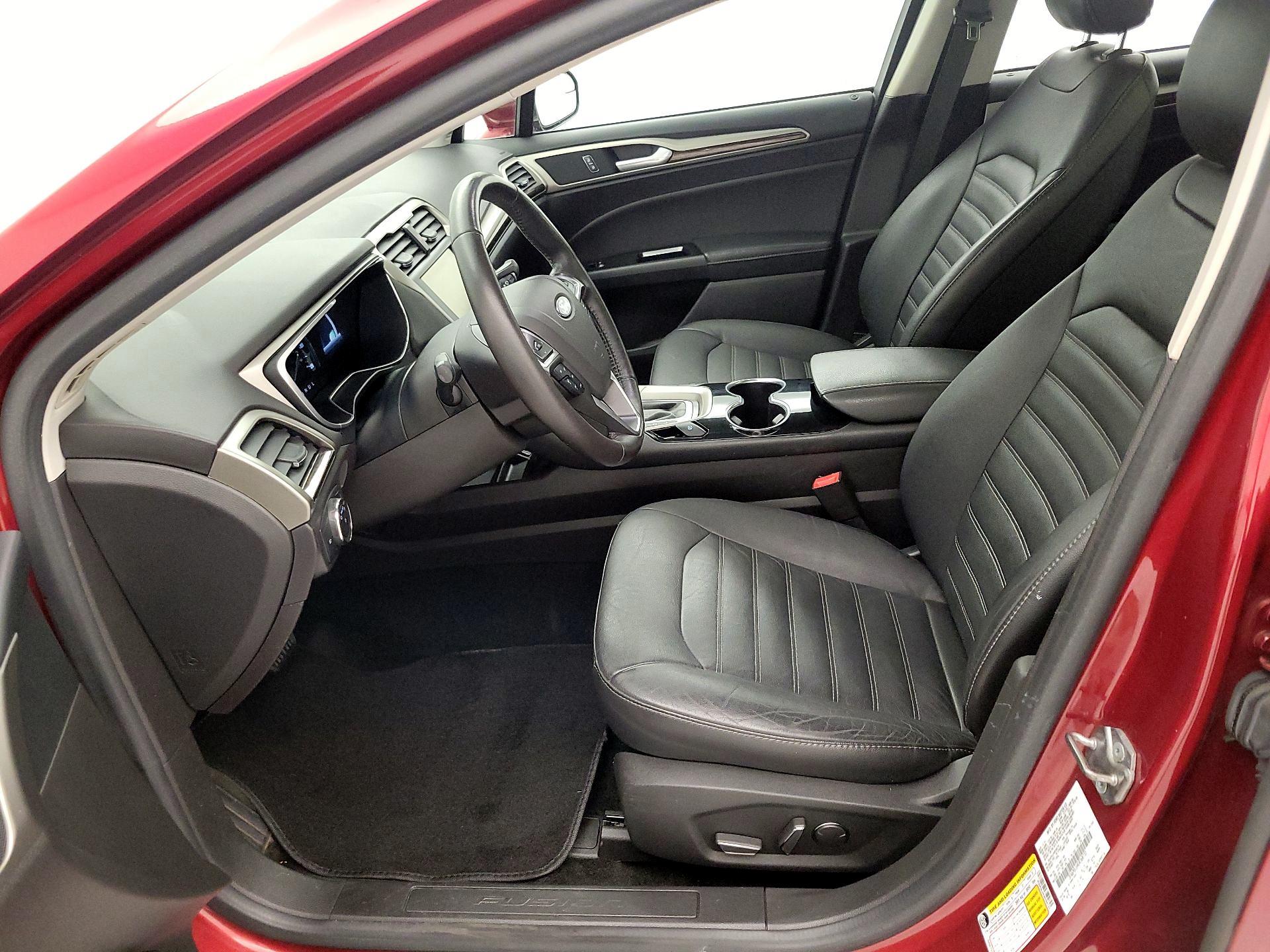 Thumbnail: 2016 Ford Fusion - 11