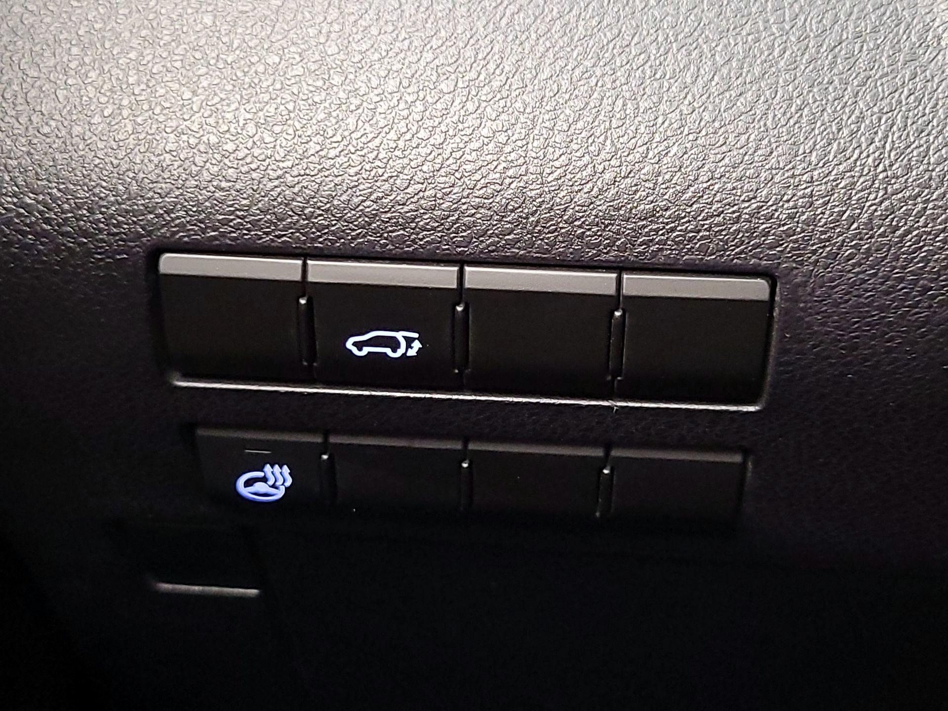 Thumbnail: 2016 Lexus RX - 13