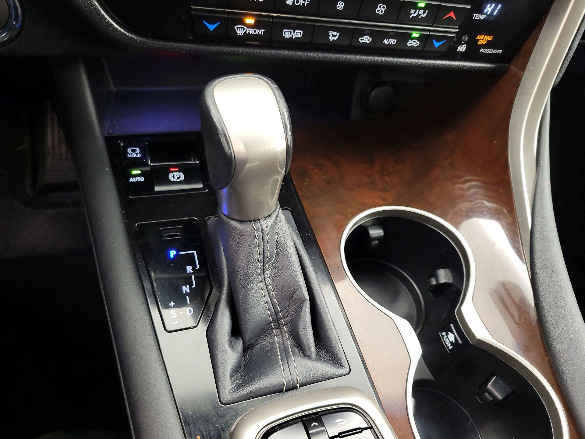 Thumbnail: 2016 Lexus RX - 17