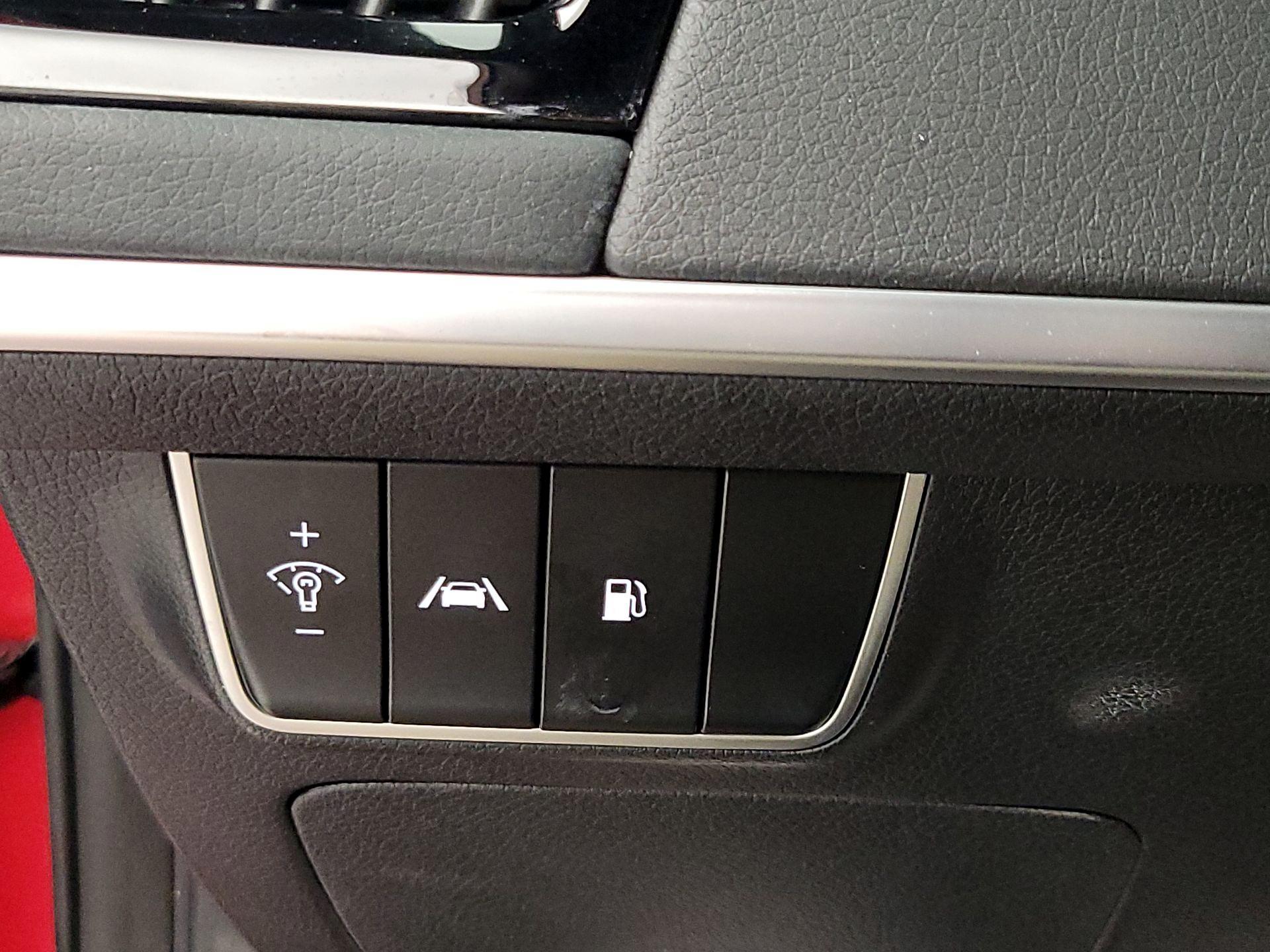 Thumbnail: 2022 Kia Stinger - 13