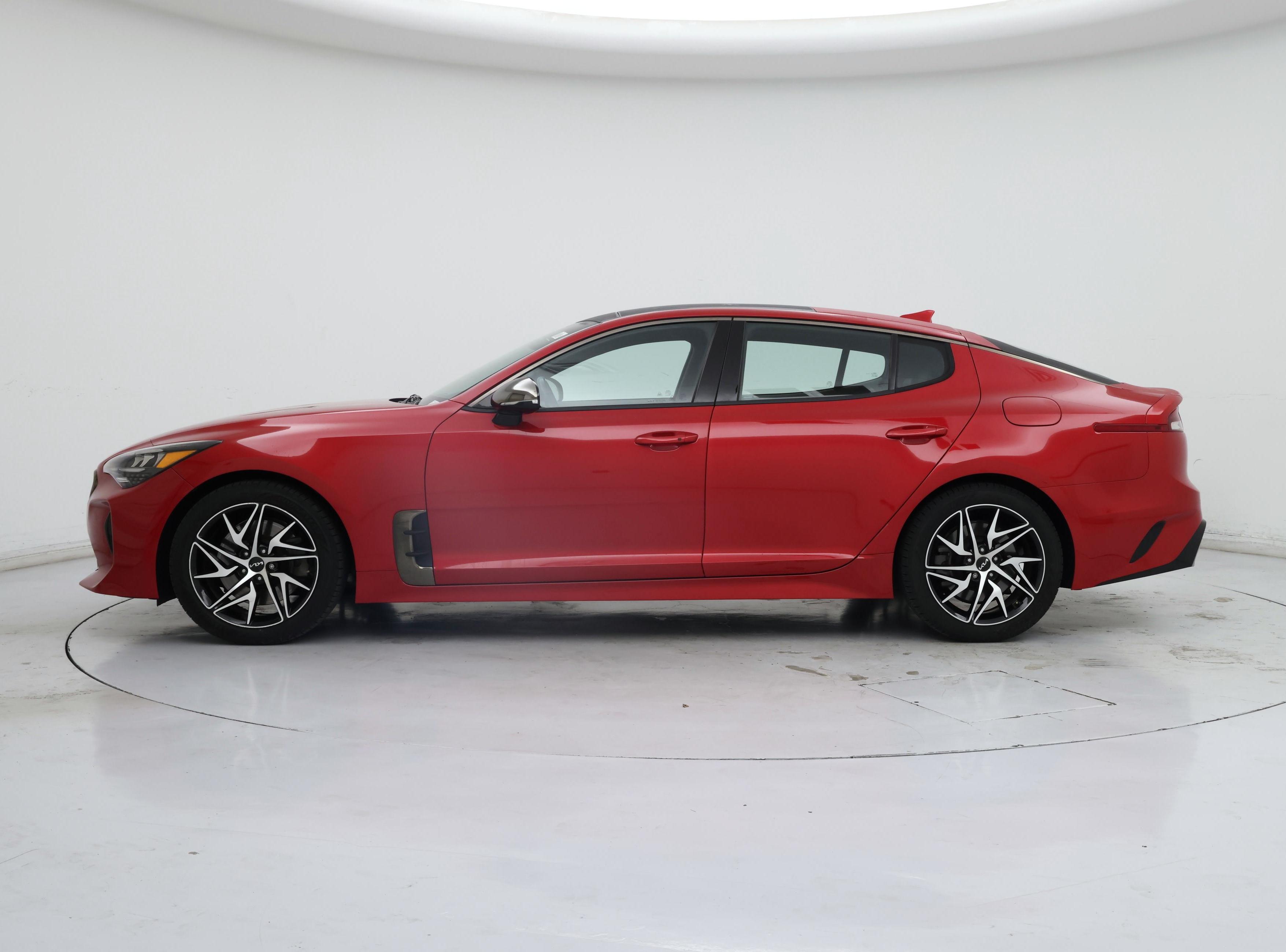 Thumbnail: 2022 Kia Stinger - 3