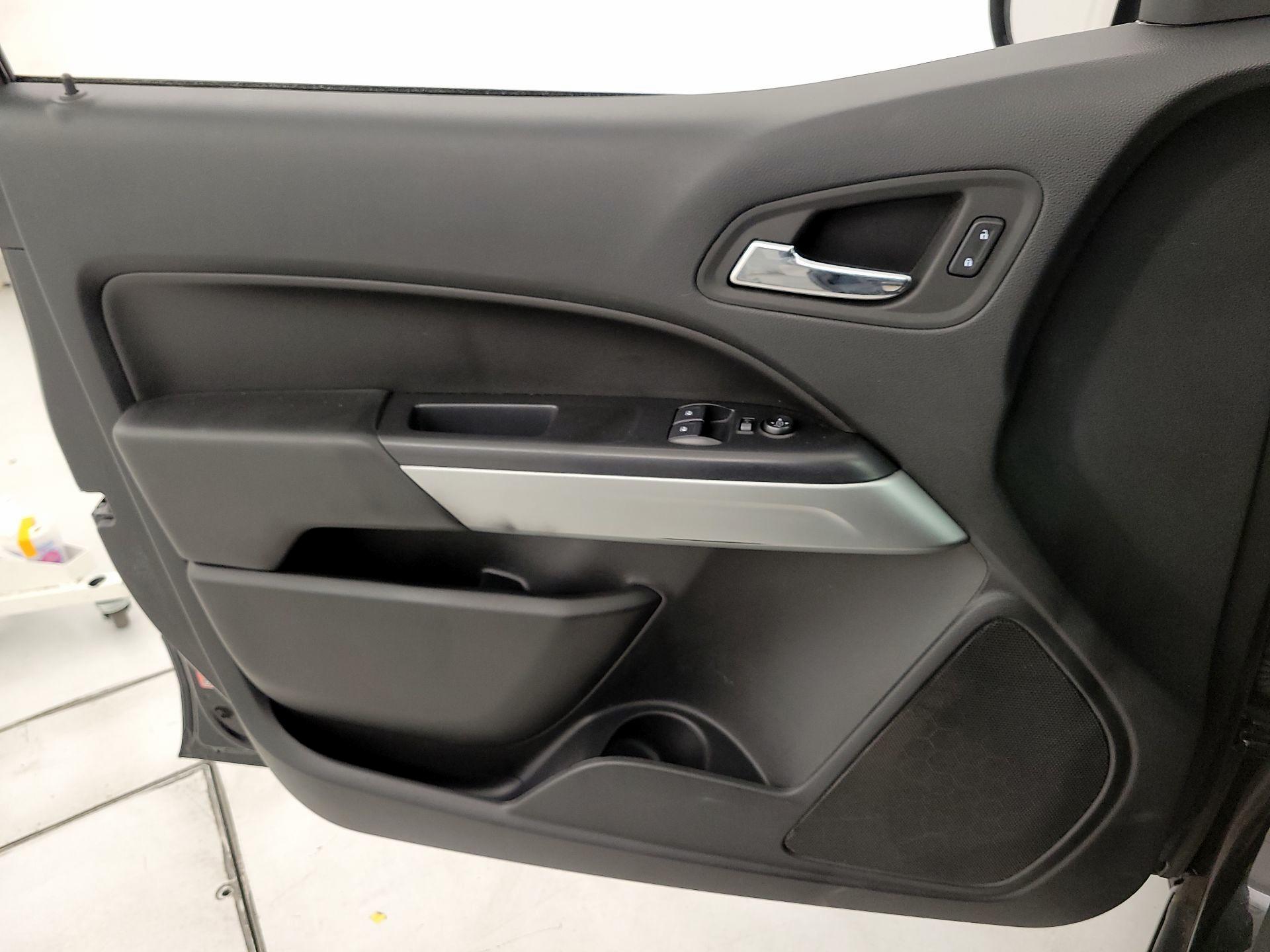 Thumbnail: 2022 Chevrolet Colorado - 12