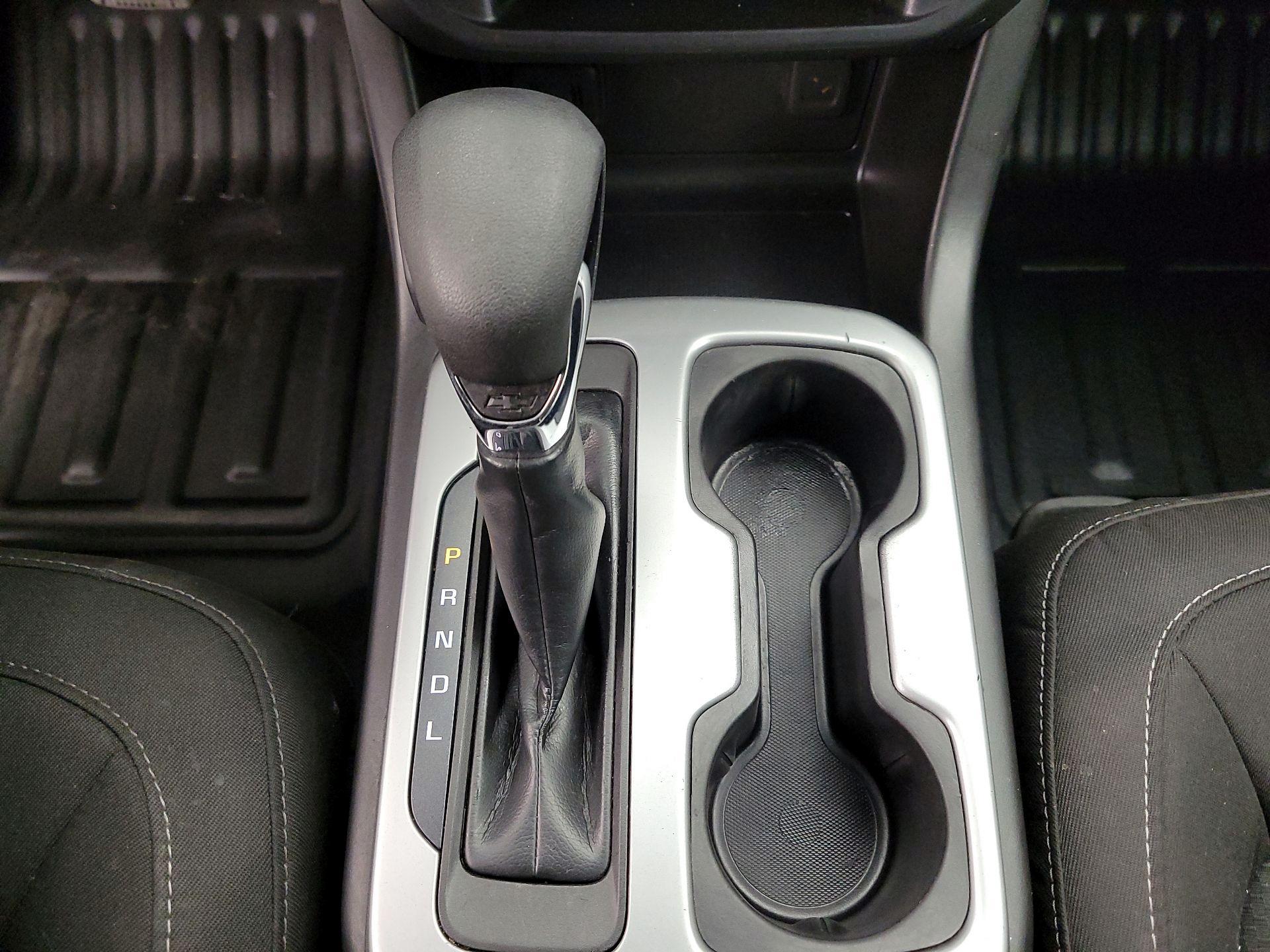 Thumbnail: 2022 Chevrolet Colorado - 17