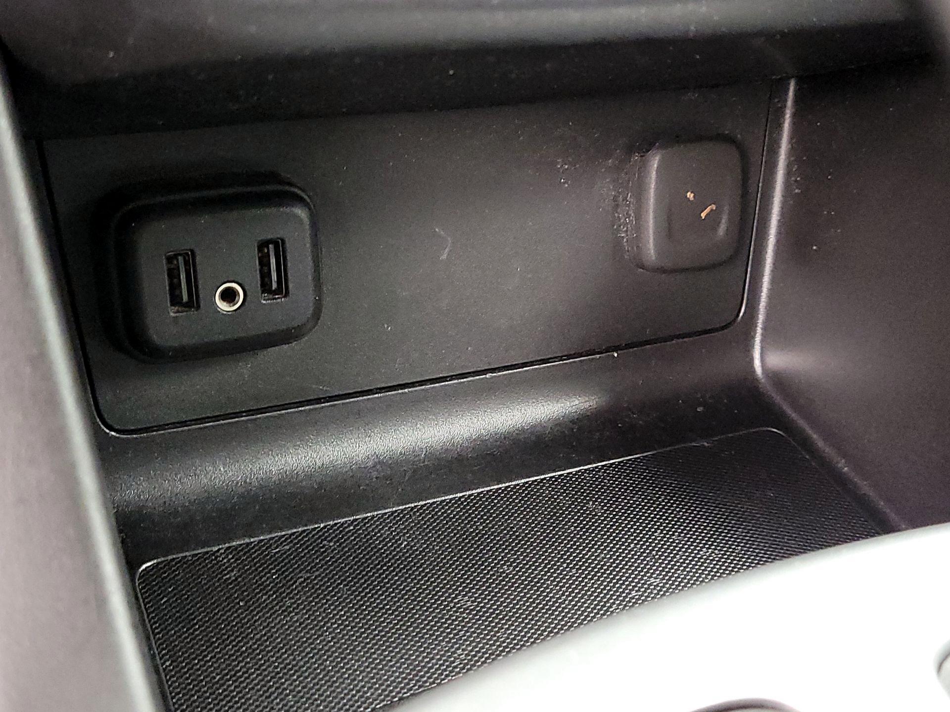 Thumbnail: 2022 Chevrolet Colorado - 18