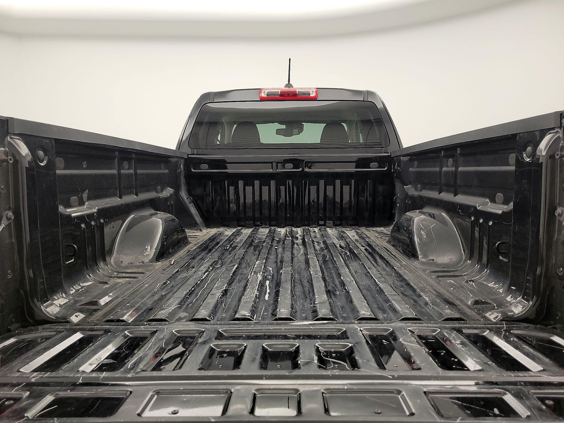 Thumbnail: 2022 Chevrolet Colorado - 20