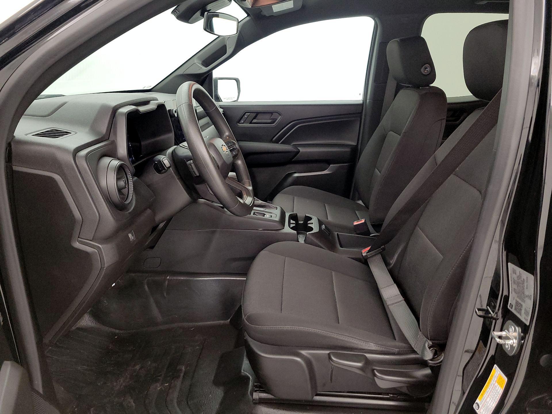 Thumbnail: 2023 Chevrolet Colorado - 11