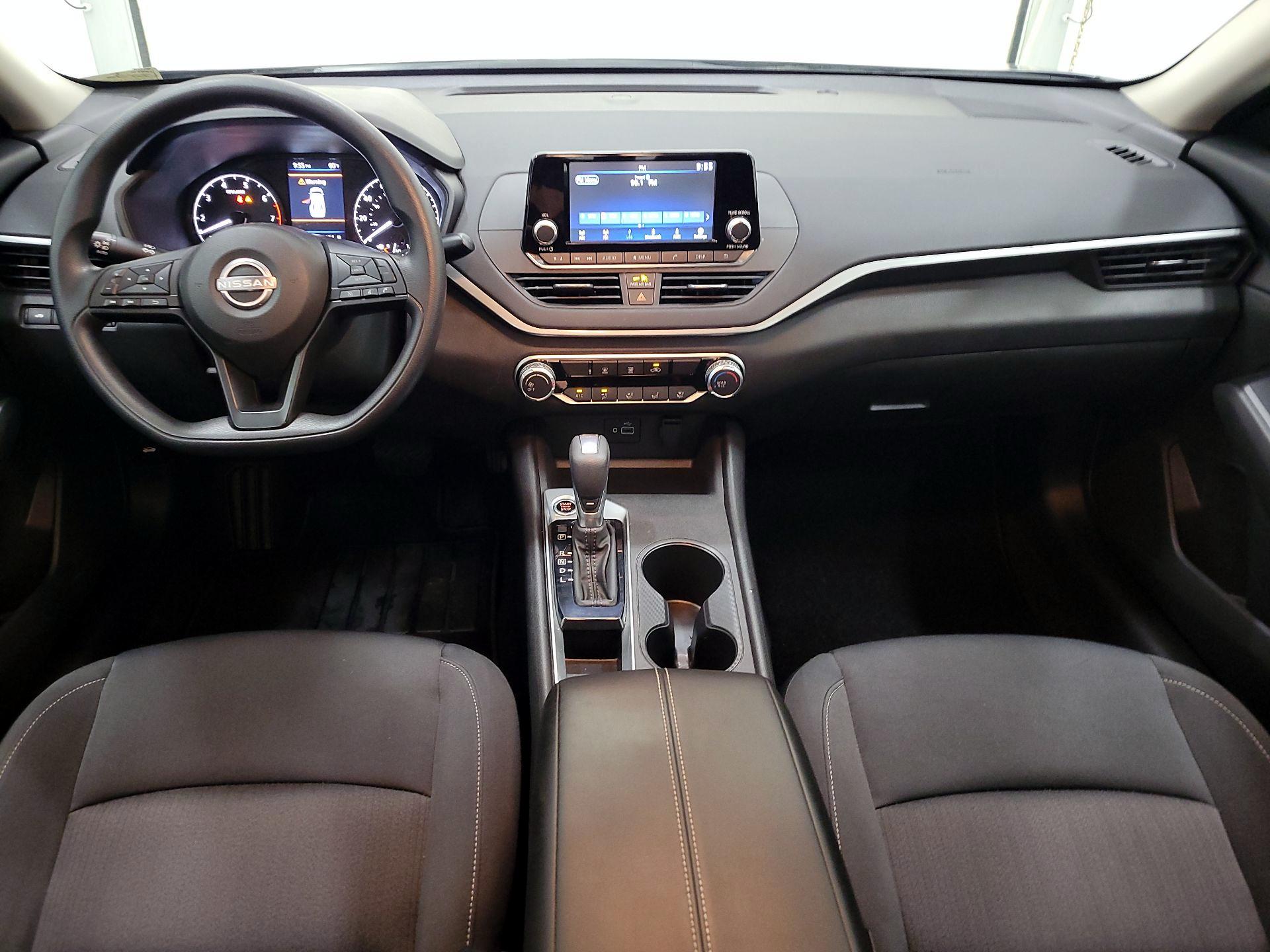 Thumbnail: 2023 Nissan Altima - 9