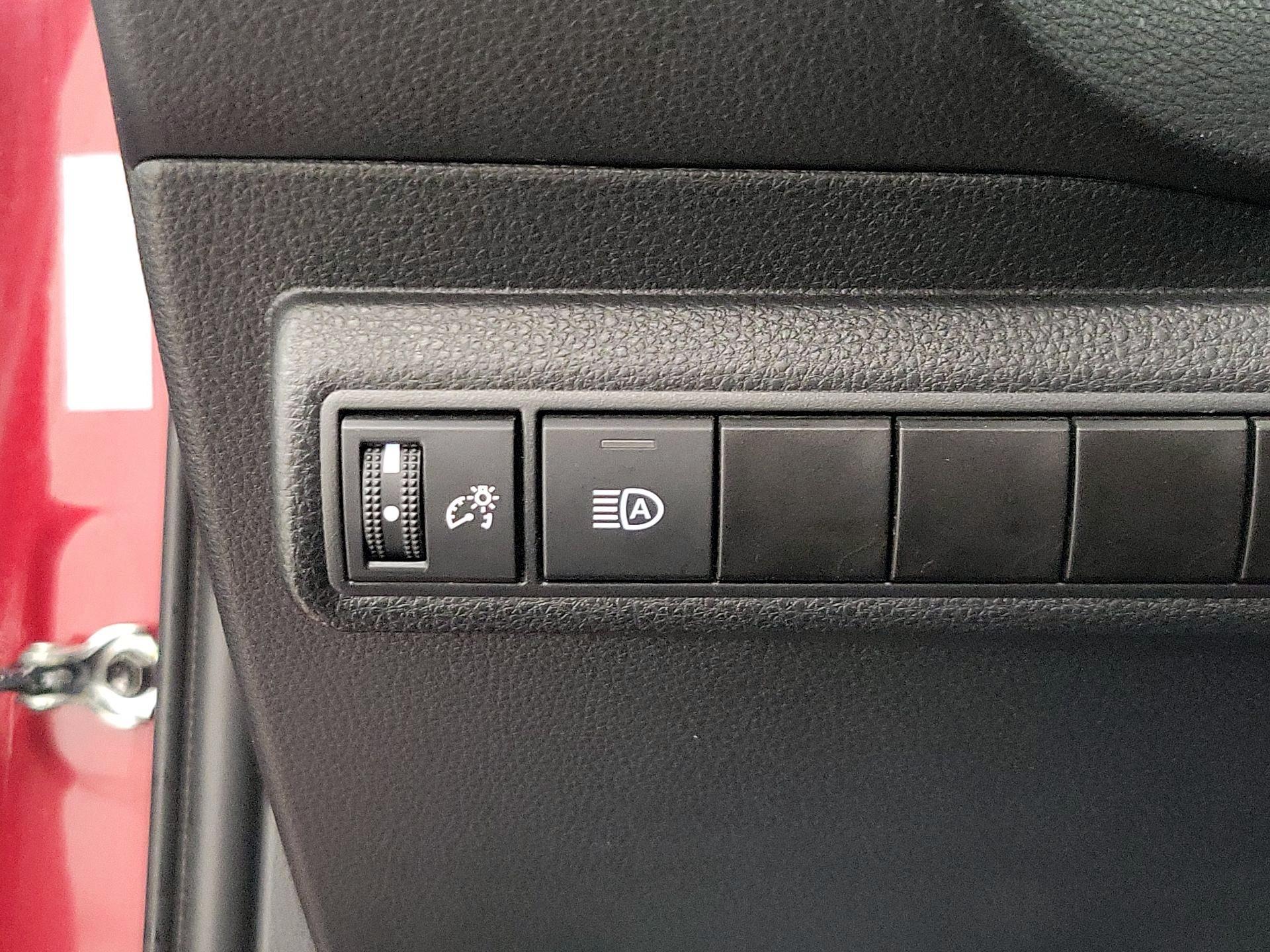 Thumbnail: 2024 Toyota Corolla - 13