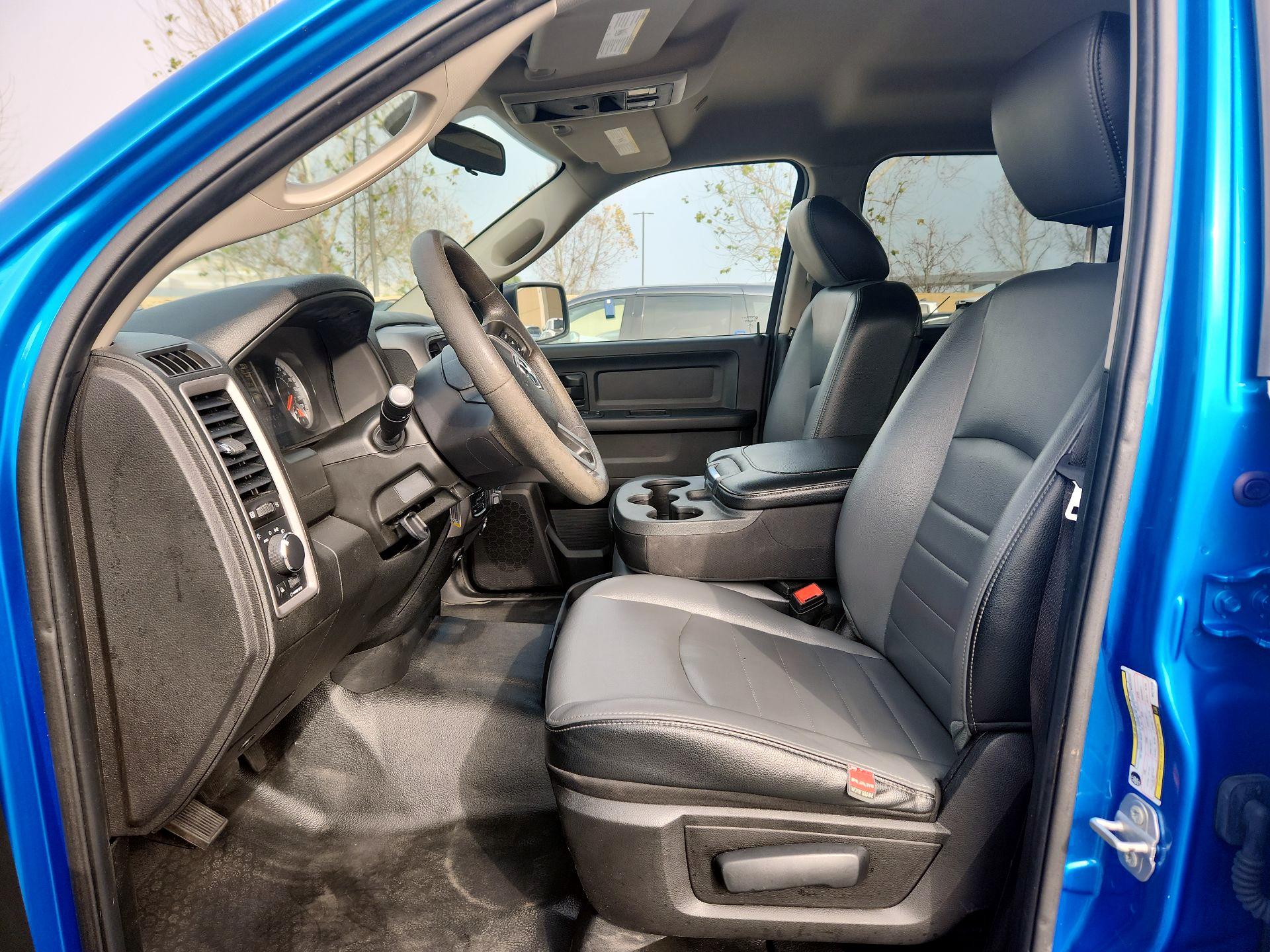 Thumbnail: 2022 RAM 1500 Classic - 9