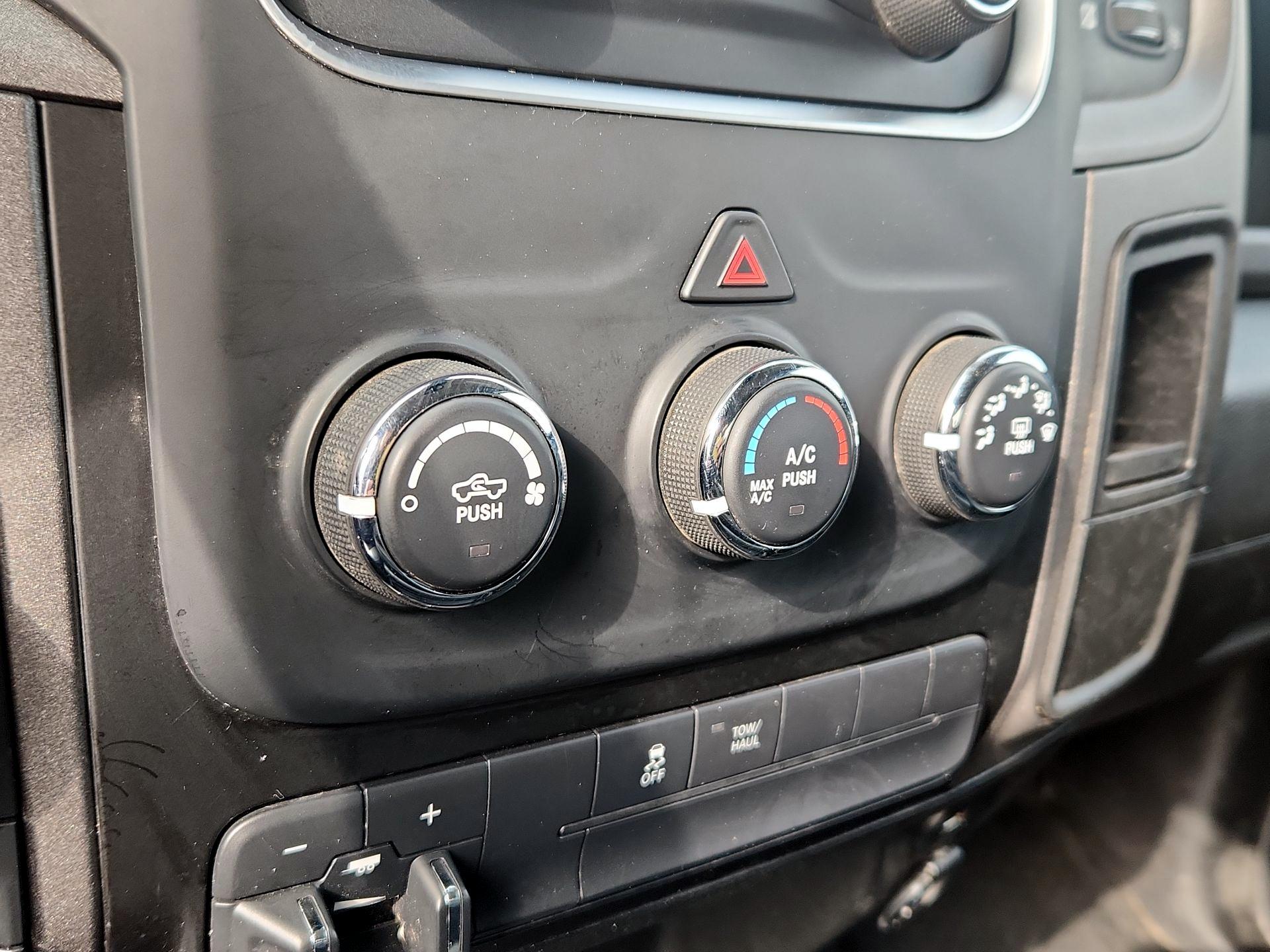 Thumbnail: 2022 RAM 1500 Classic - 14