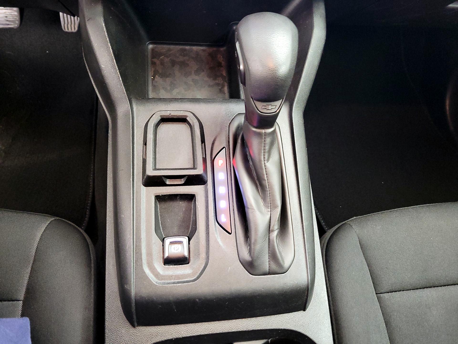 Thumbnail: 2023 Chevrolet Colorado - 18