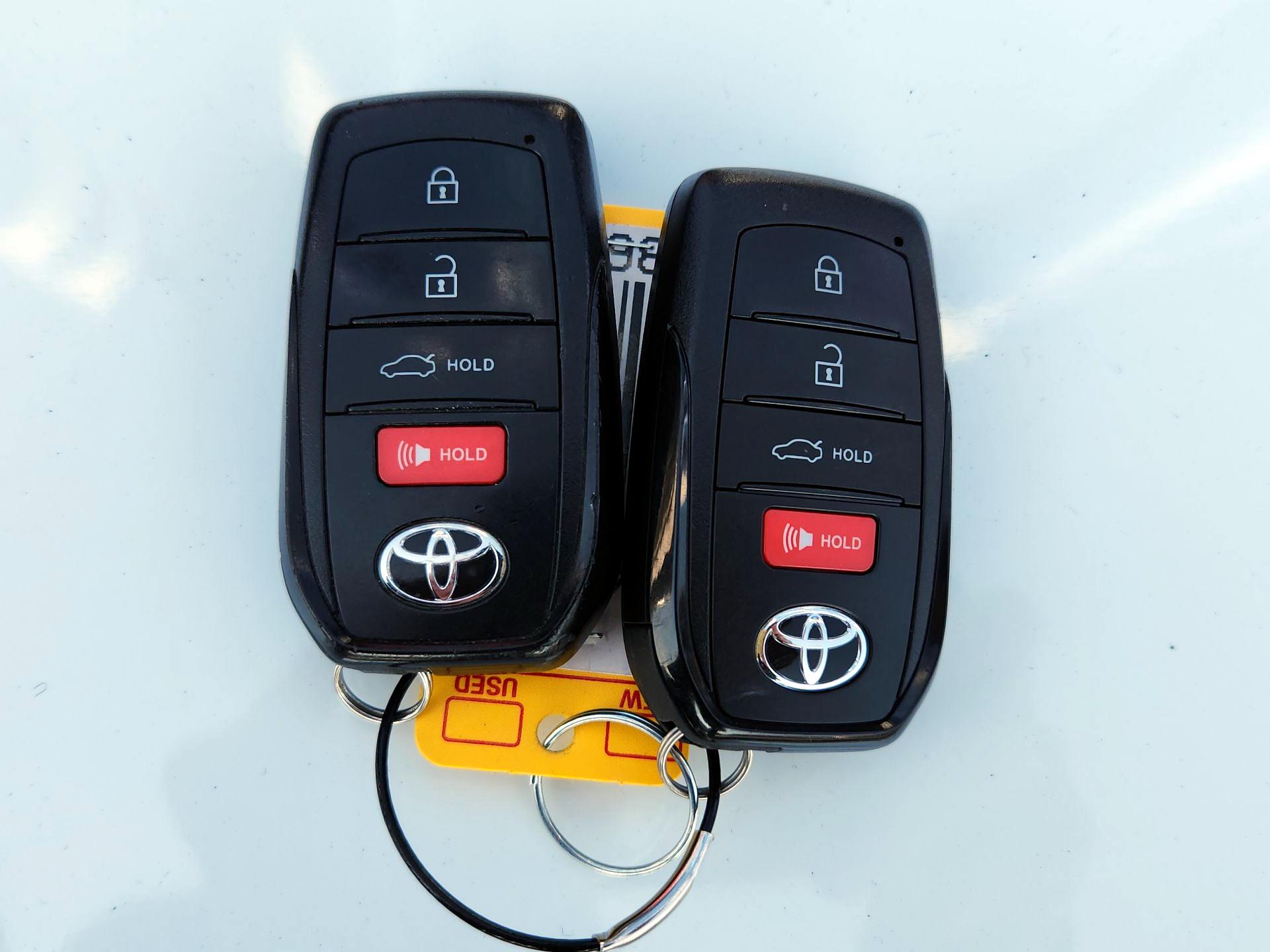 Thumbnail: 2023 Toyota Crown - 20