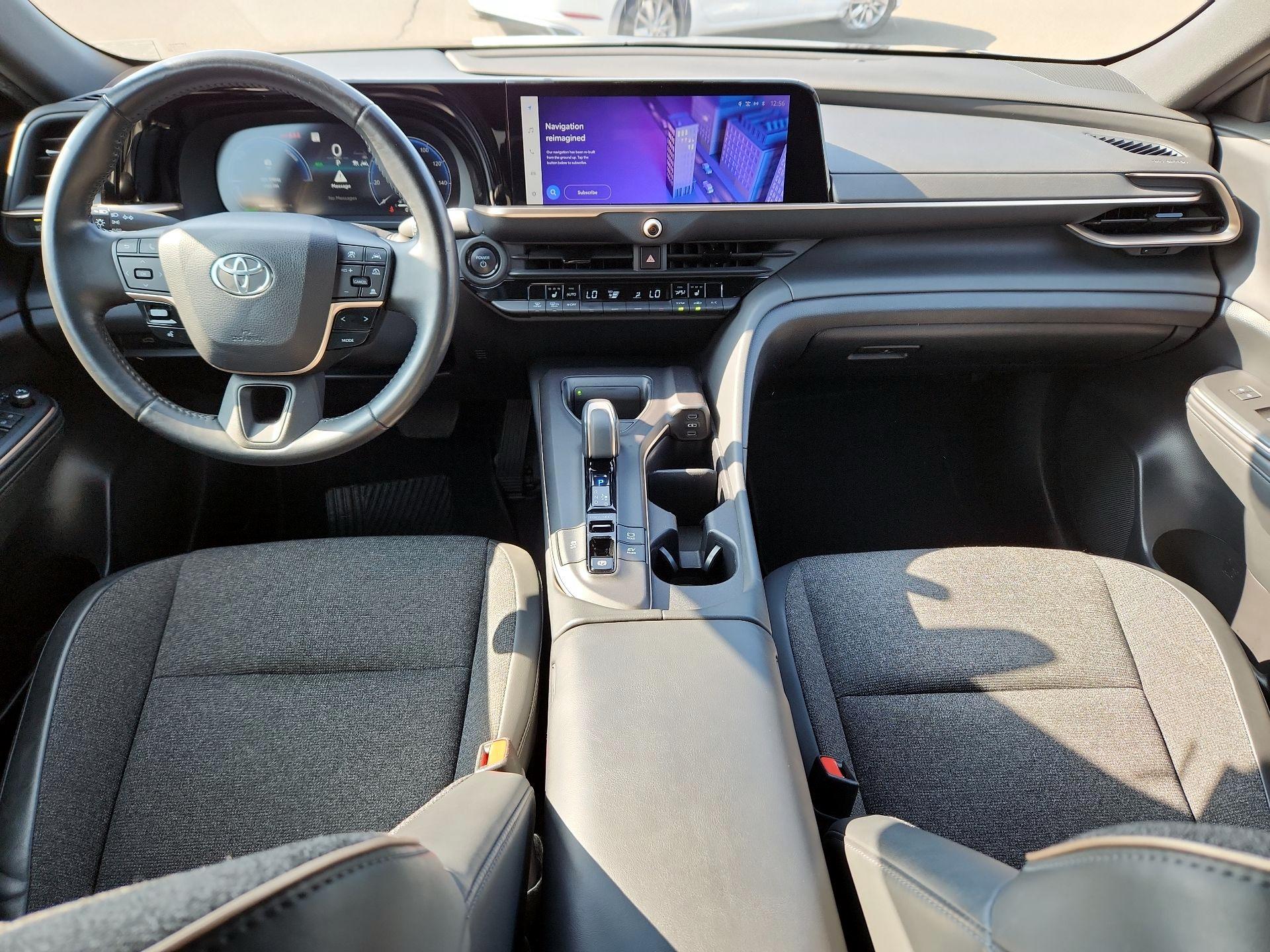 Thumbnail: 2023 Toyota Crown - 8