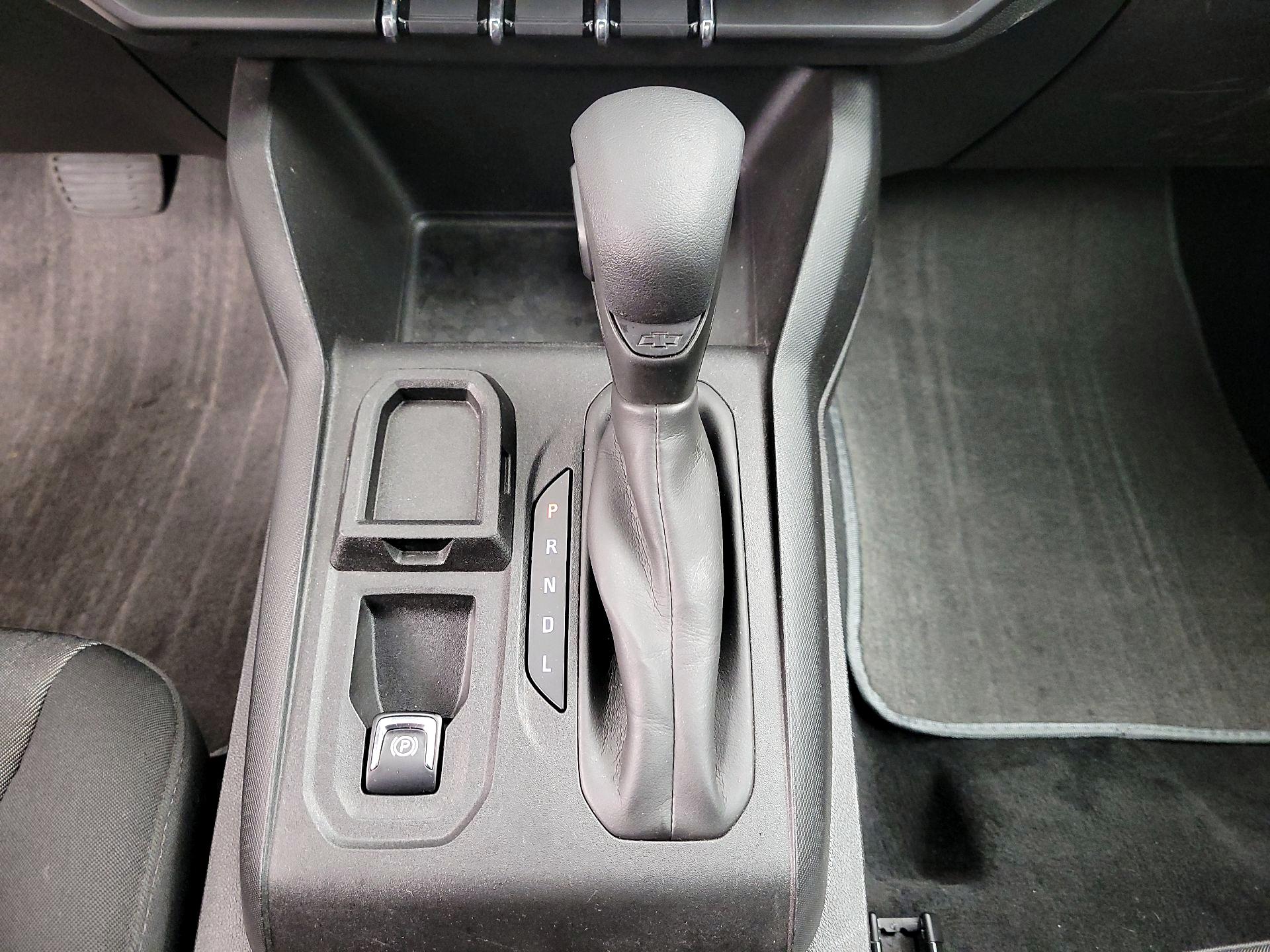 Thumbnail: 2023 Chevrolet Colorado - 16