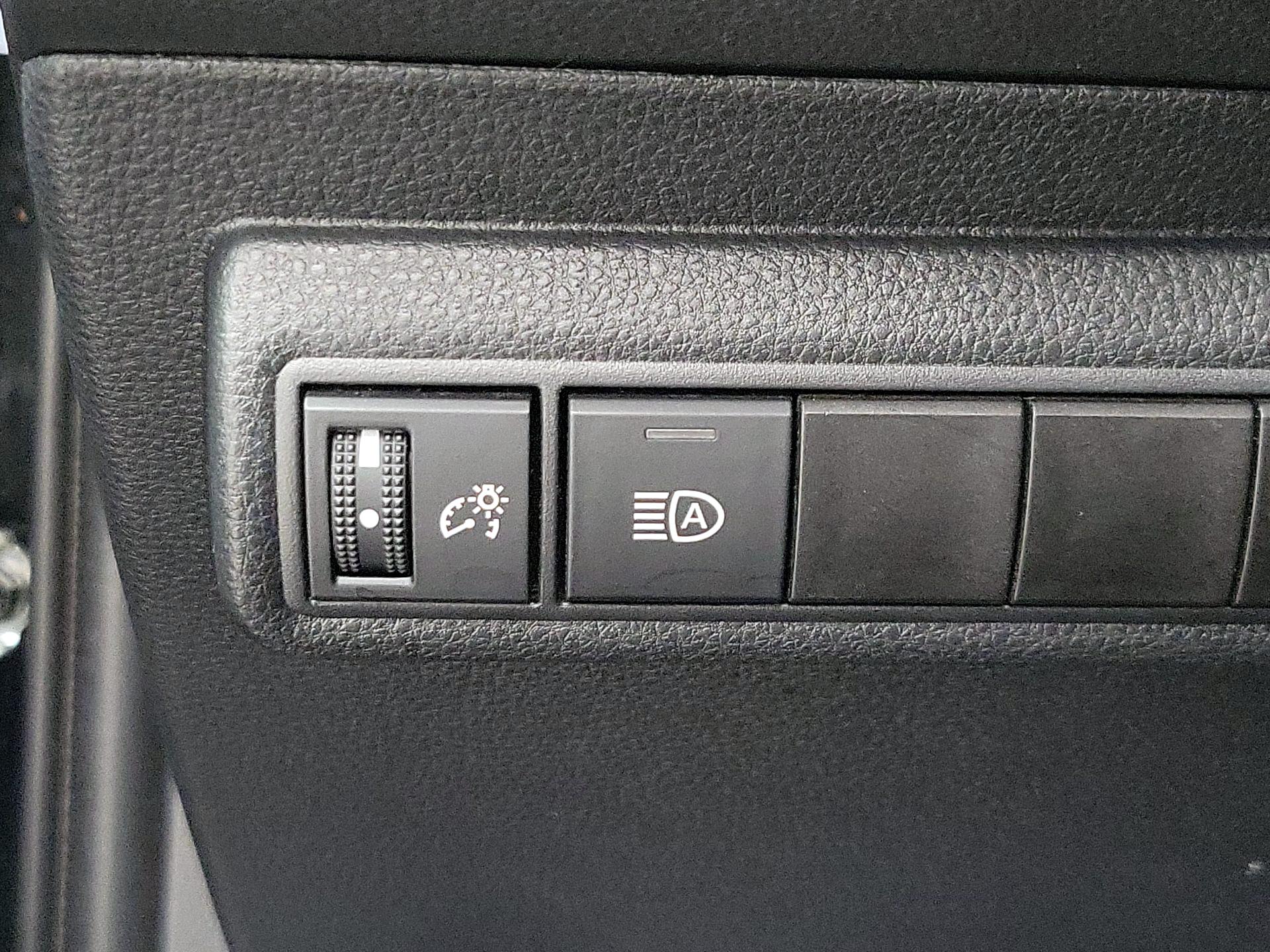 Thumbnail: 2024 Toyota Corolla - 13