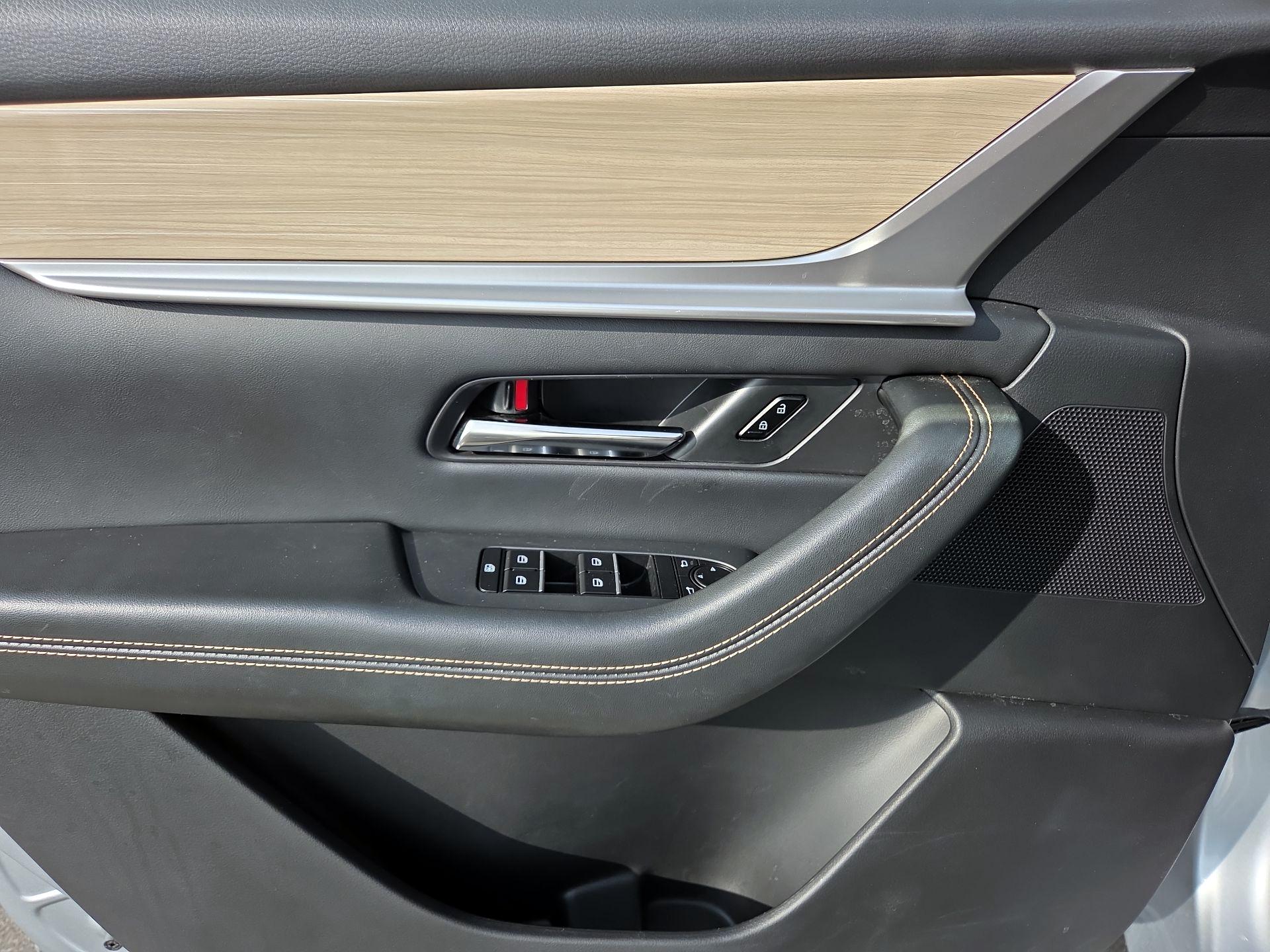 Thumbnail: 2025 Mazda CX-90 - 10